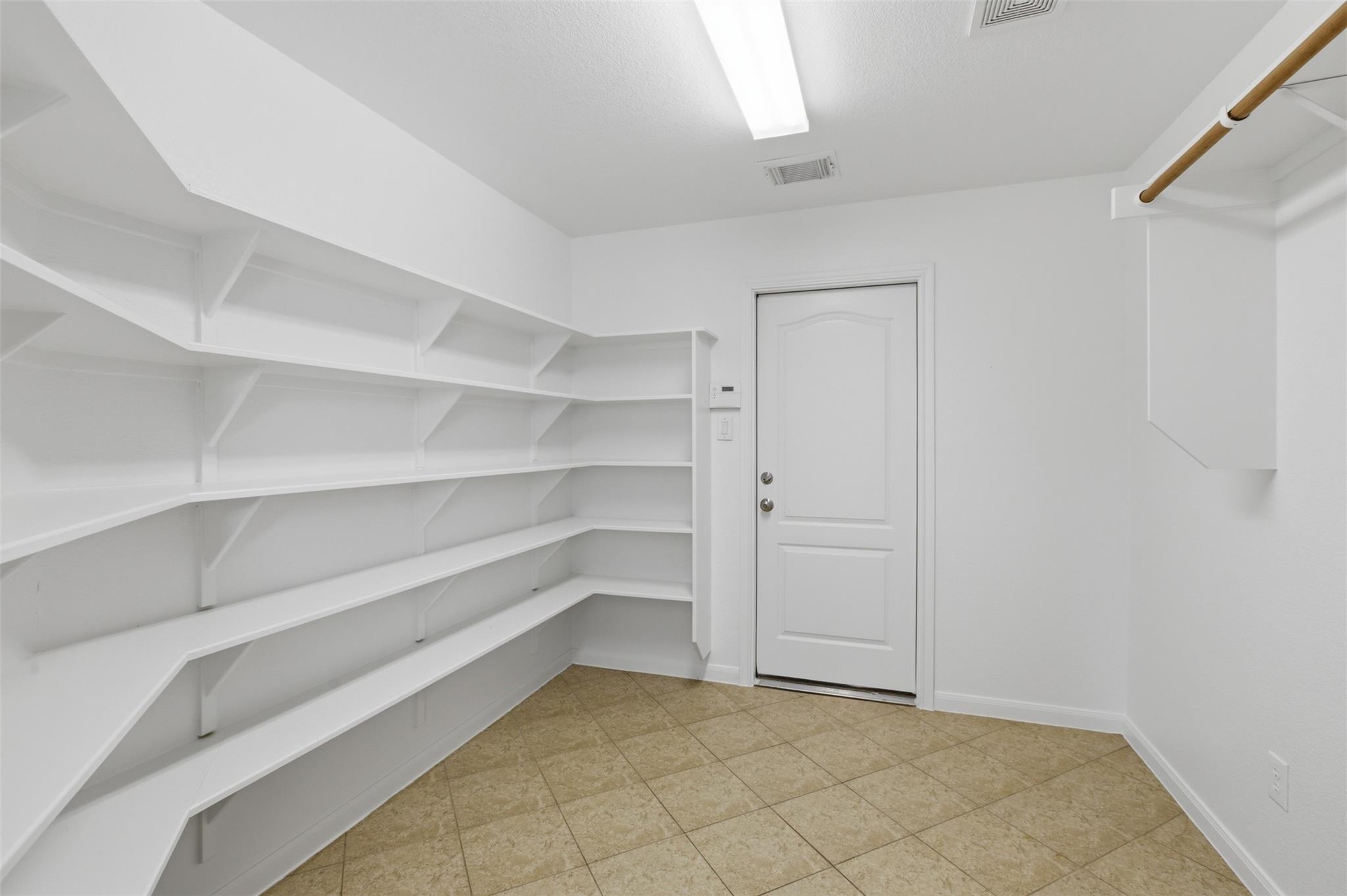 2909 Agave Loop Property Photo 11