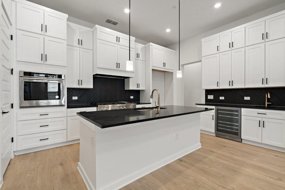 4212 Endurance Way Property Photo 3