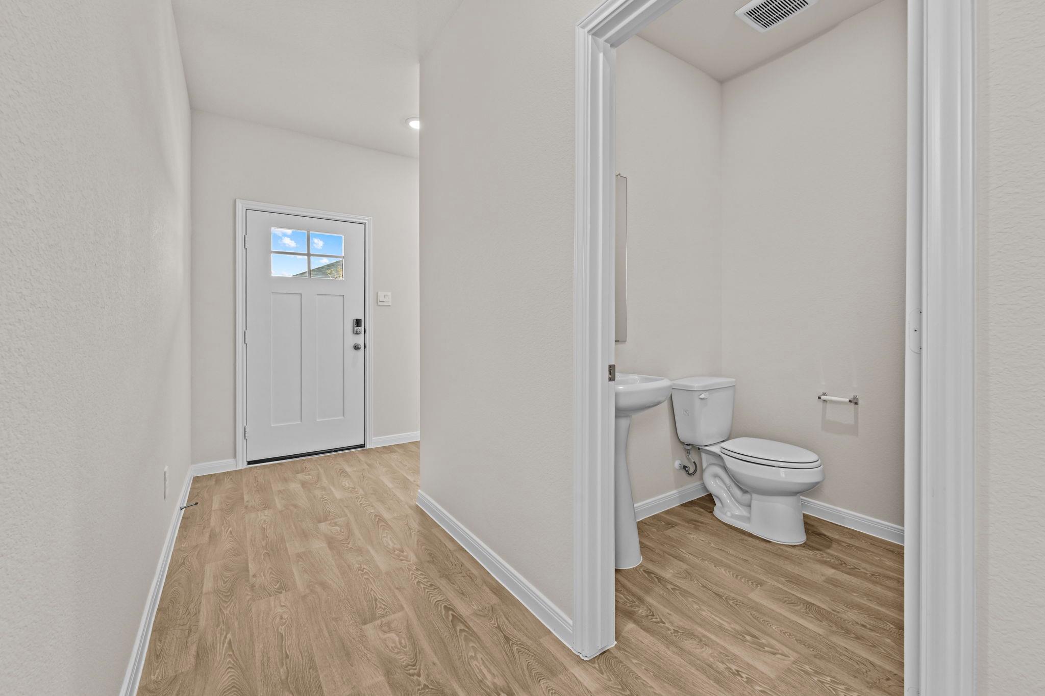 313 New Albany Ln Property Photo 4
