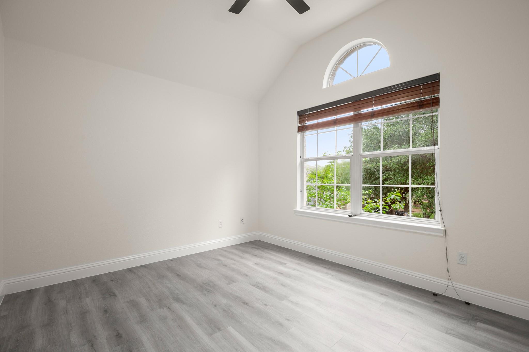 2030 Kimbrook Dr Property Photo 23