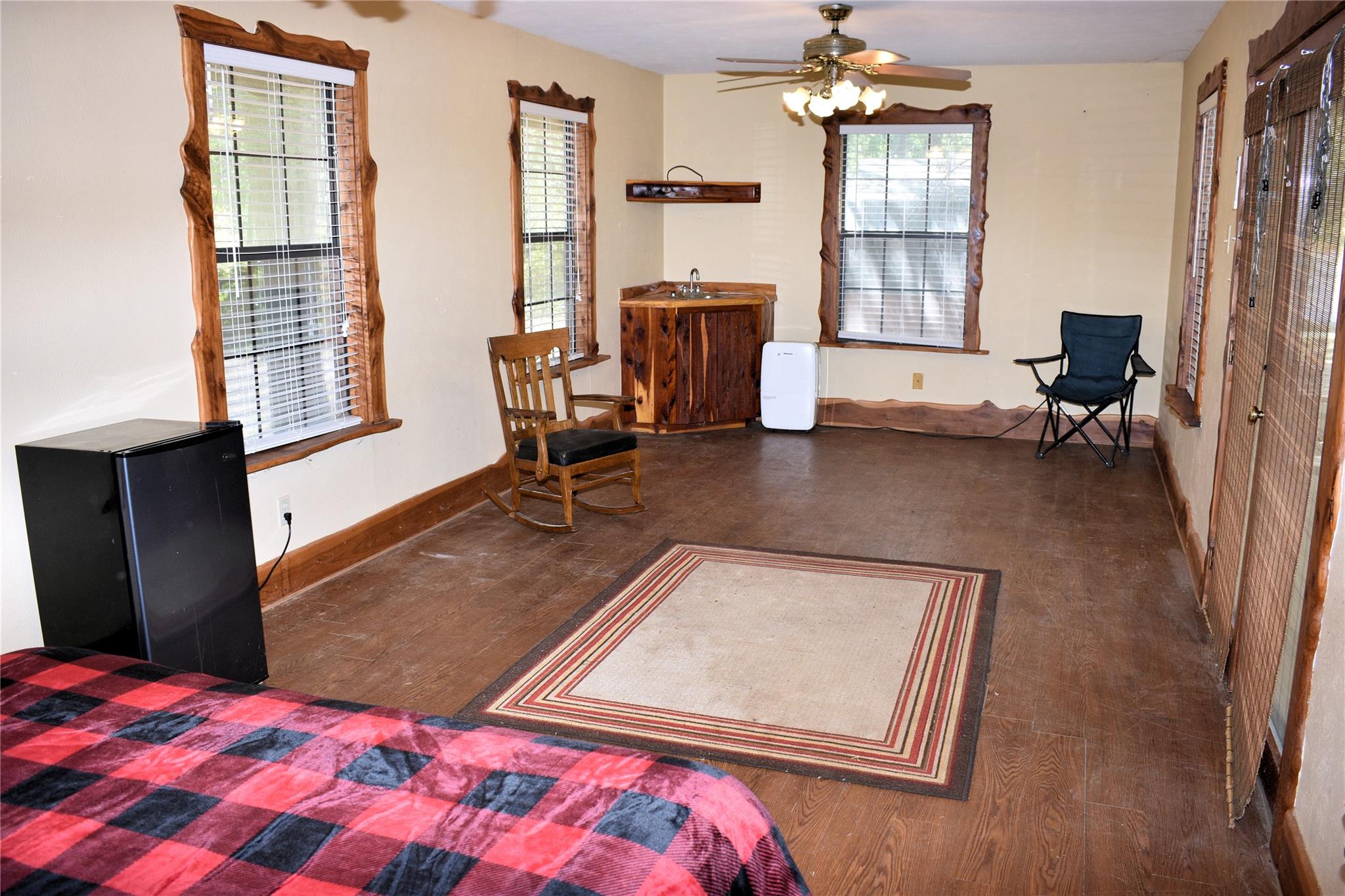 315 River Wood Dr Property Photo 7