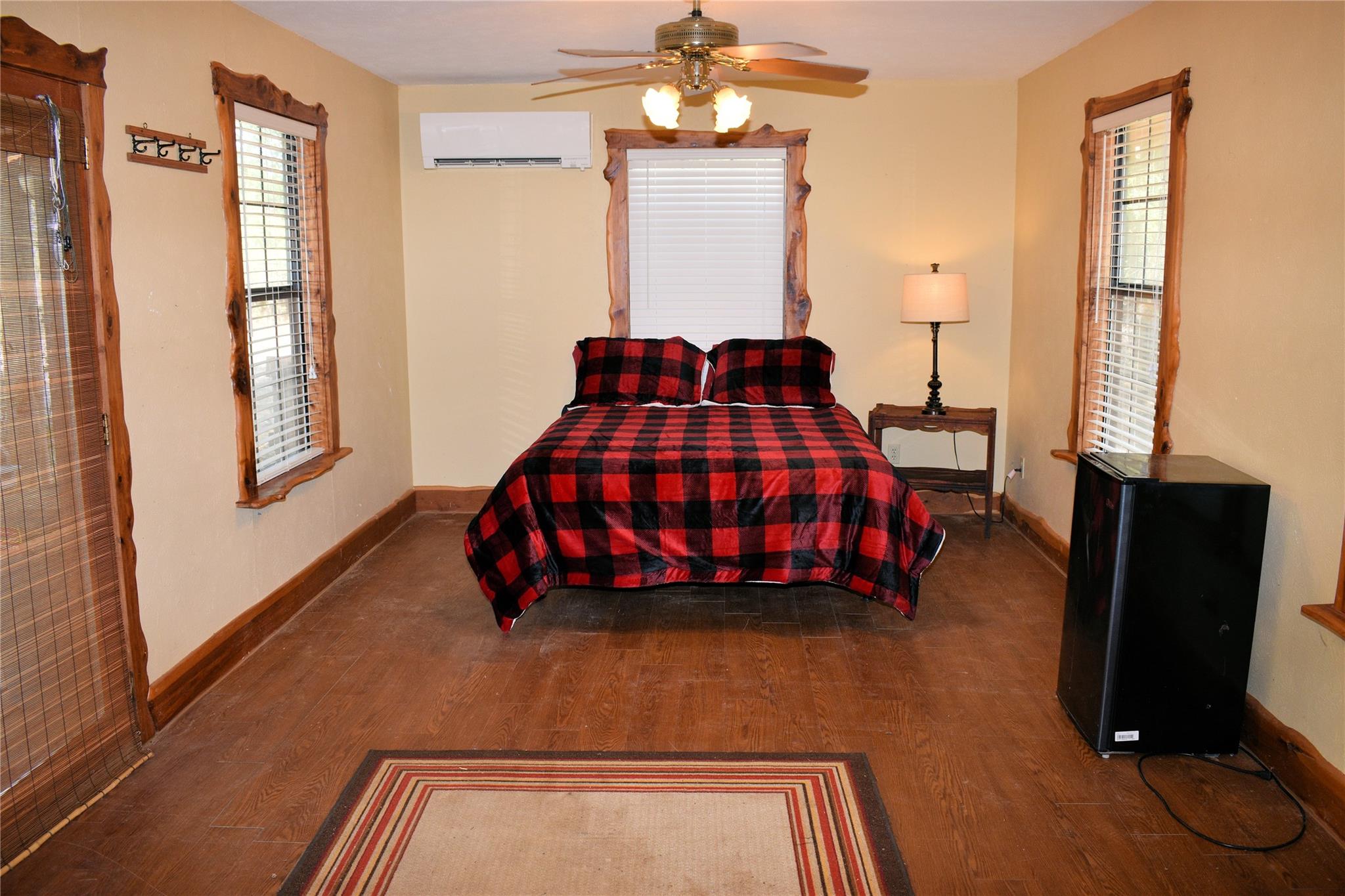 315 River Wood Dr Property Photo 8