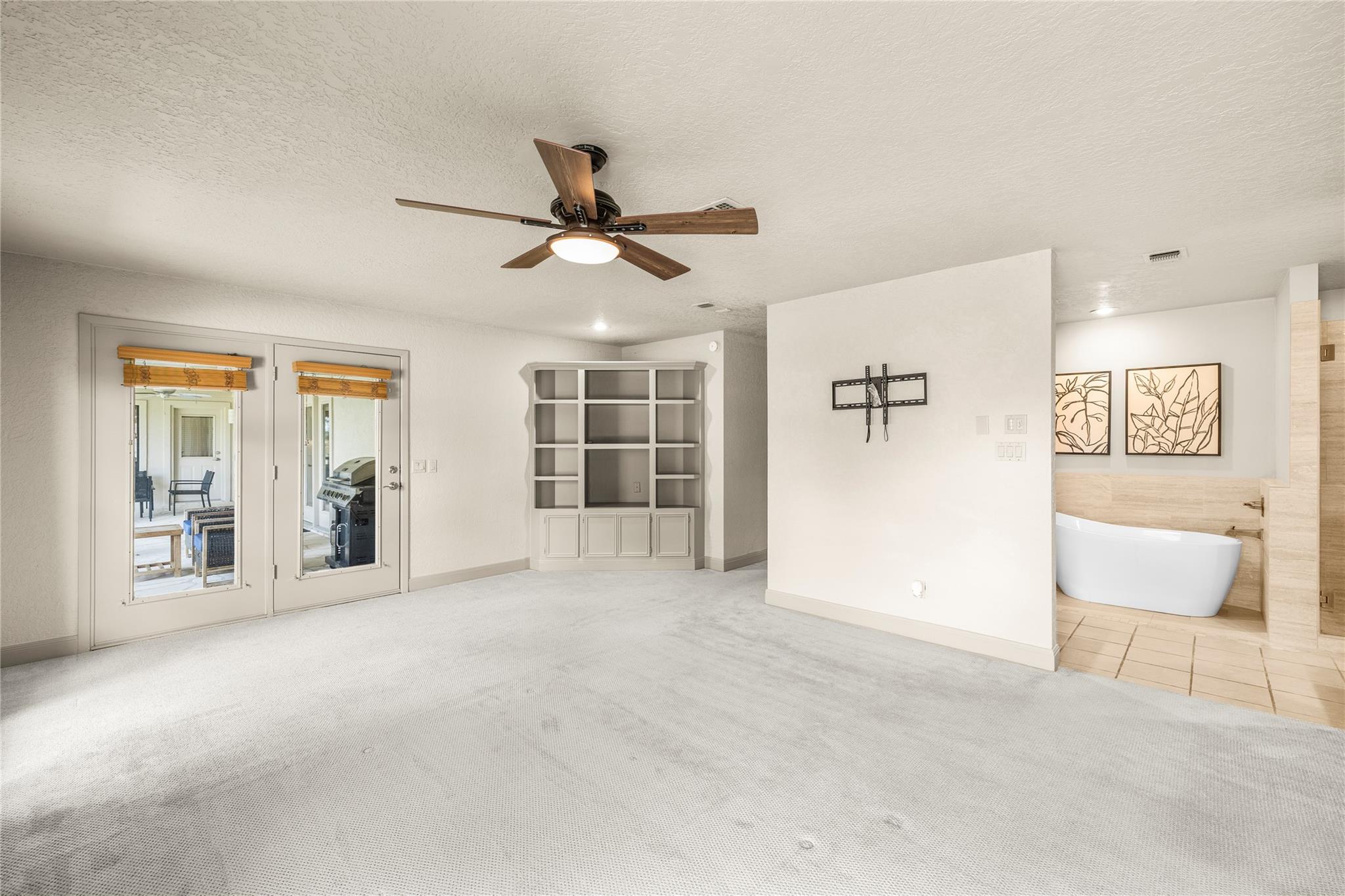 413 Silver Spur Property Photo 17