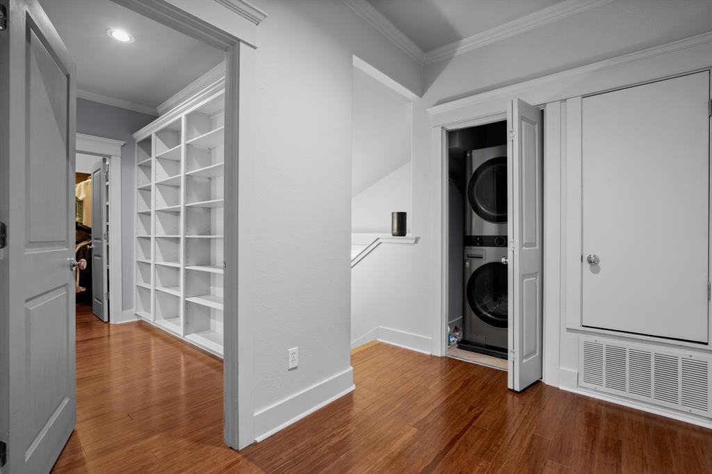 2013 Ashby Ave #b Property Photo 13