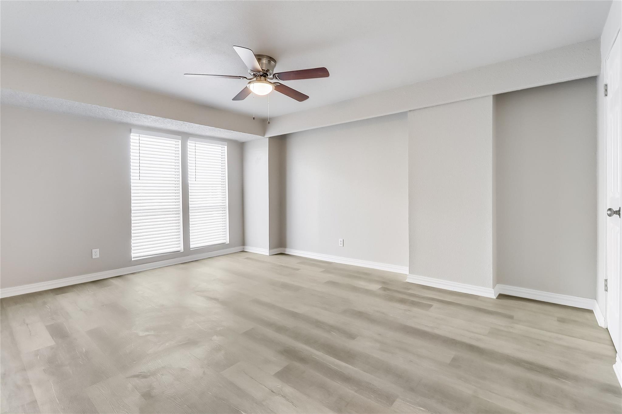 5918 Lago Vista Way #d33 Property Photo 15