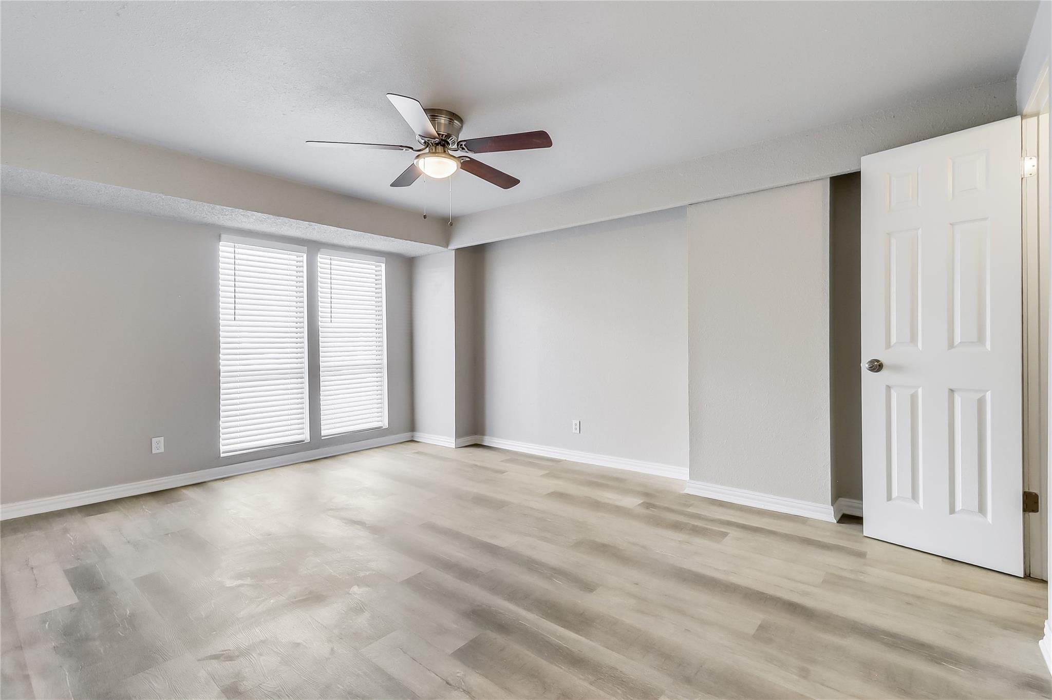 5918 Lago Vista Way #d33 Property Photo 16