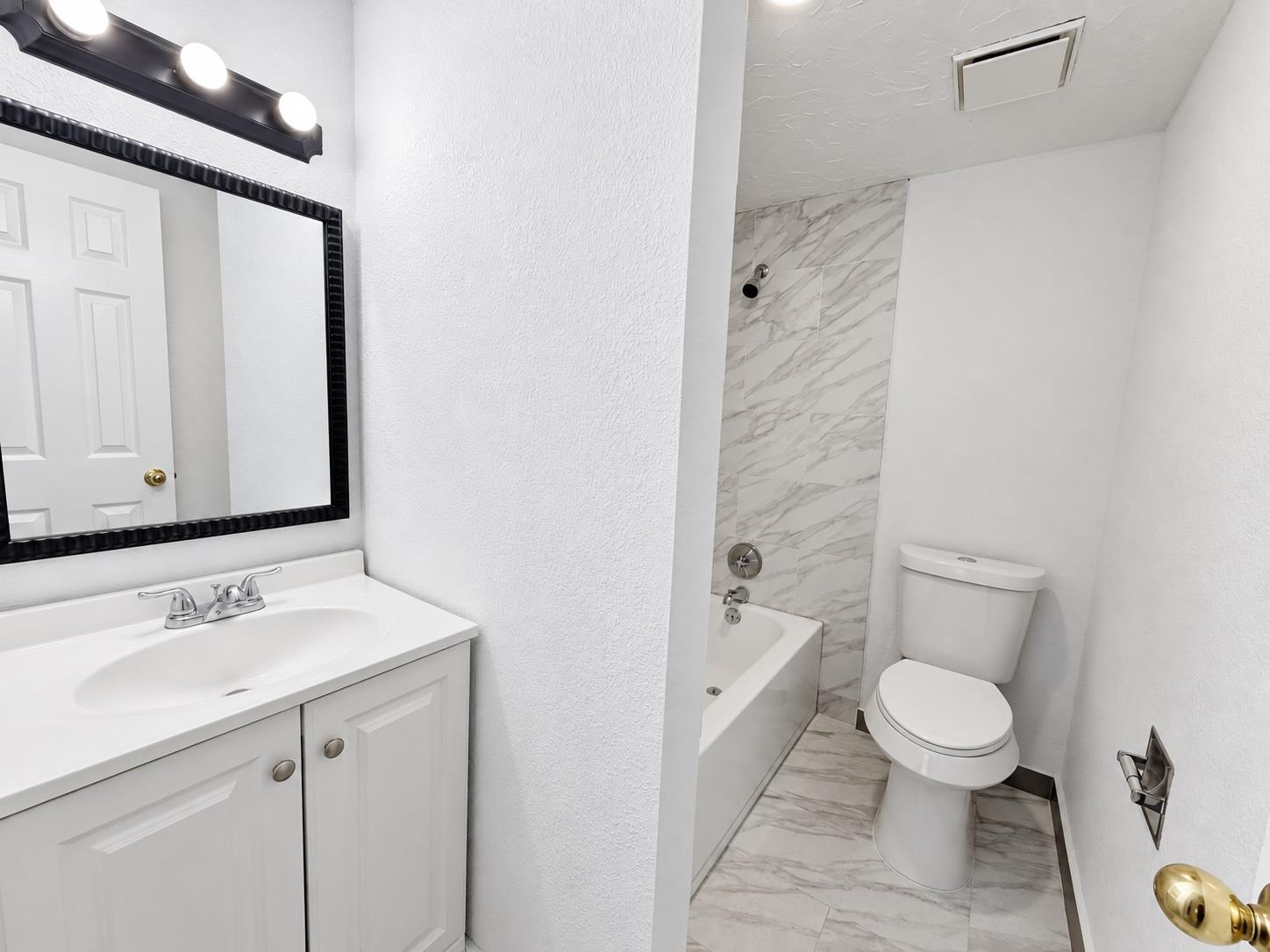 5918 Lago Vista Way #d33 Property Photo 27
