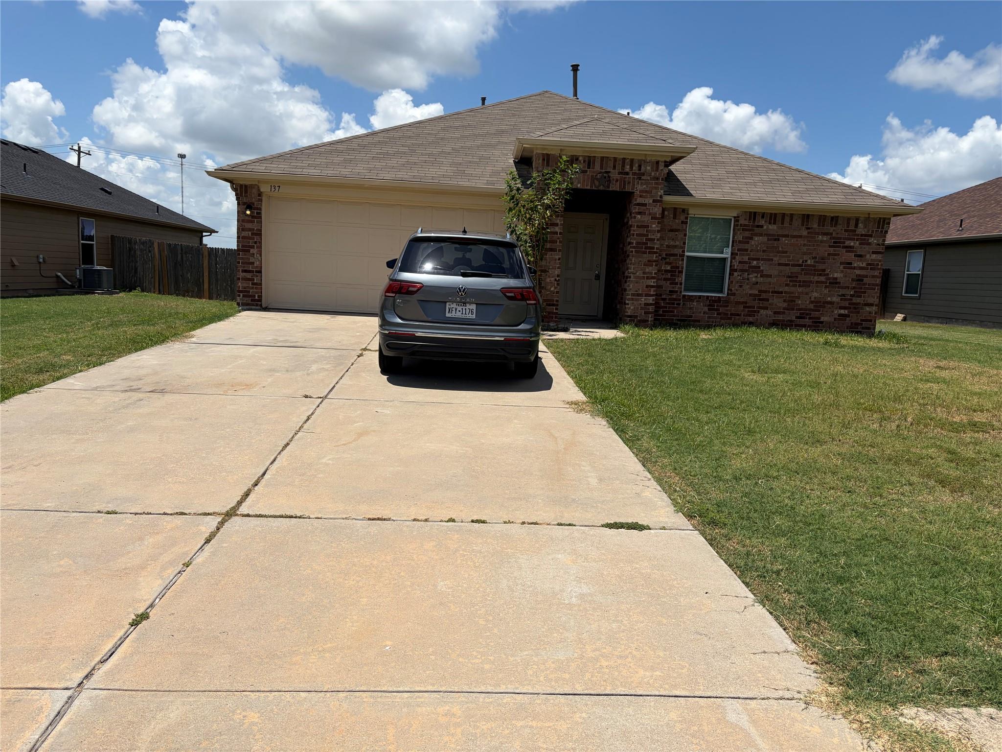 137 Rafe Ct Property Photo 1