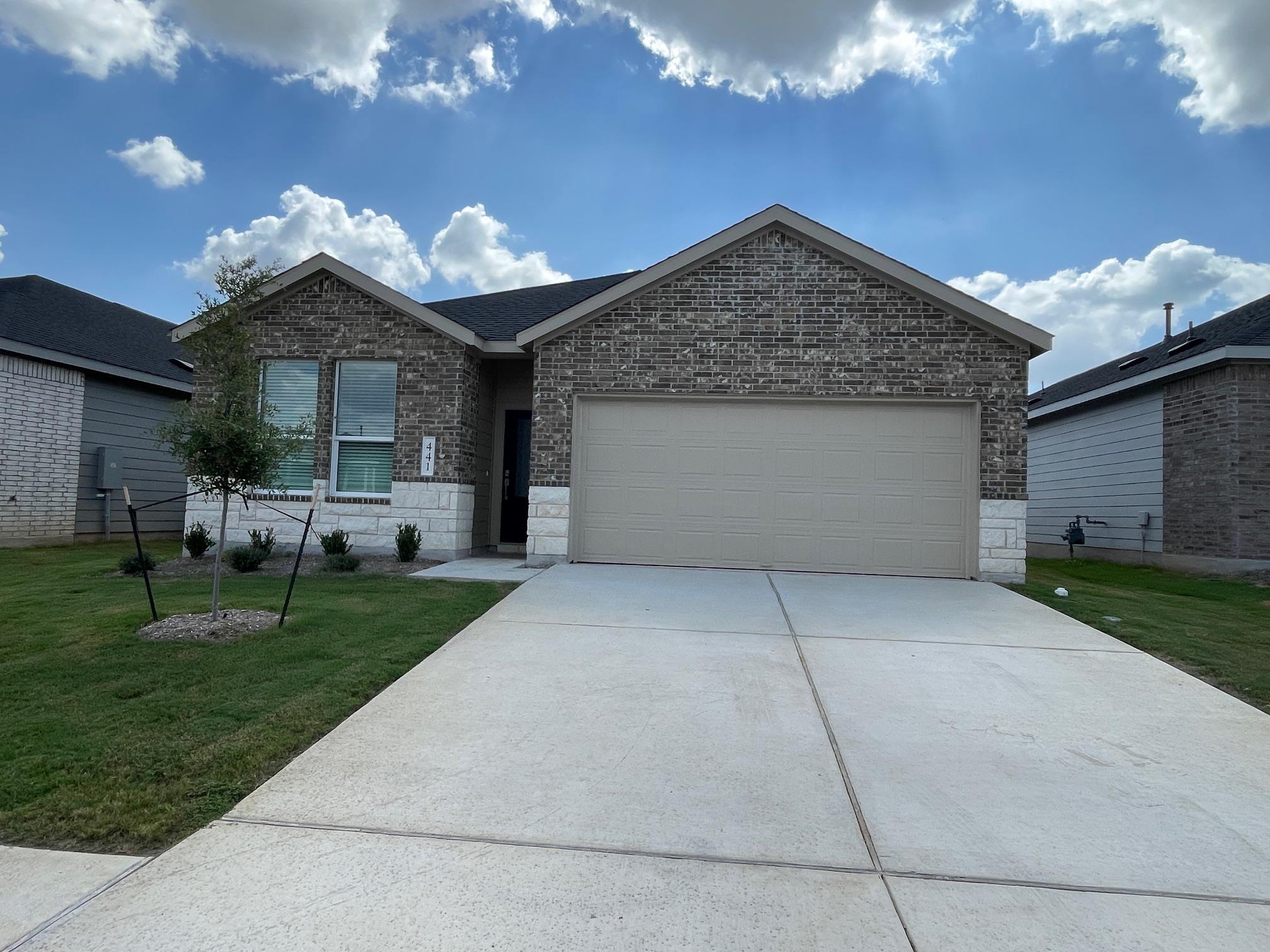441 Sormonne Loop Property Photo 1