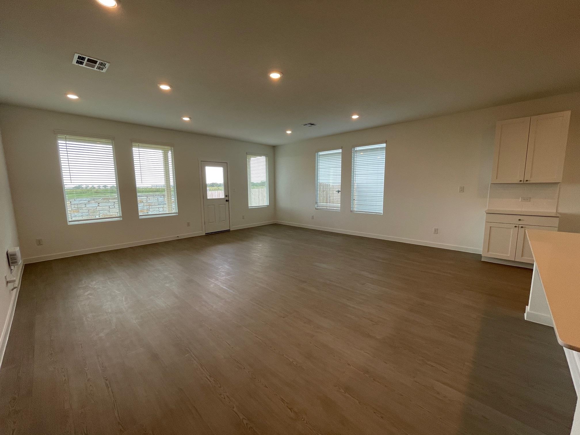 441 Sormonne Loop Property Photo 2