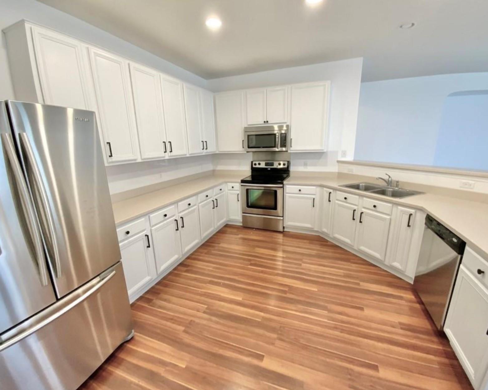 825 Watson Way Property Photo 3