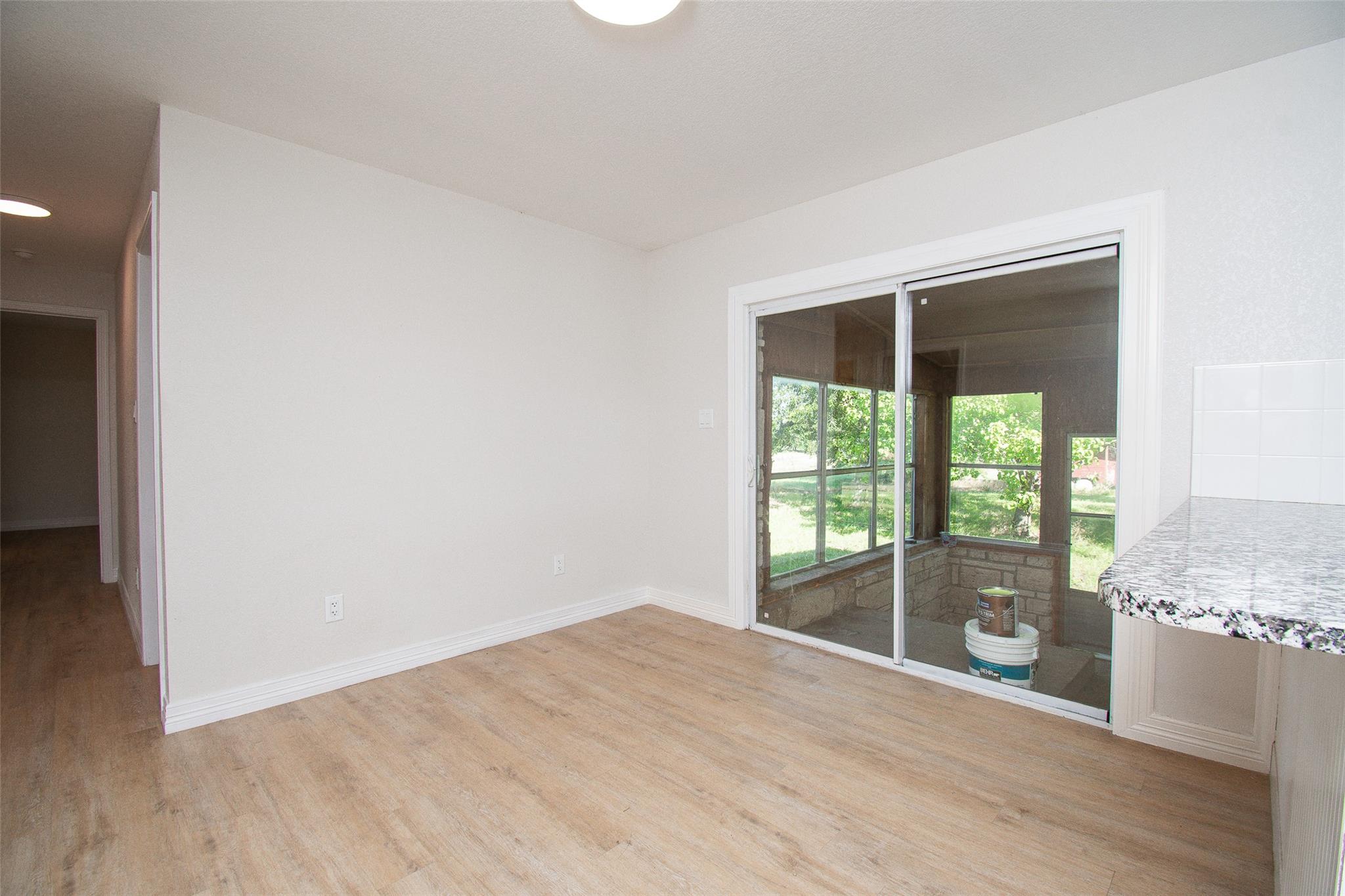 199 Apache Springs Rd Property Photo 9