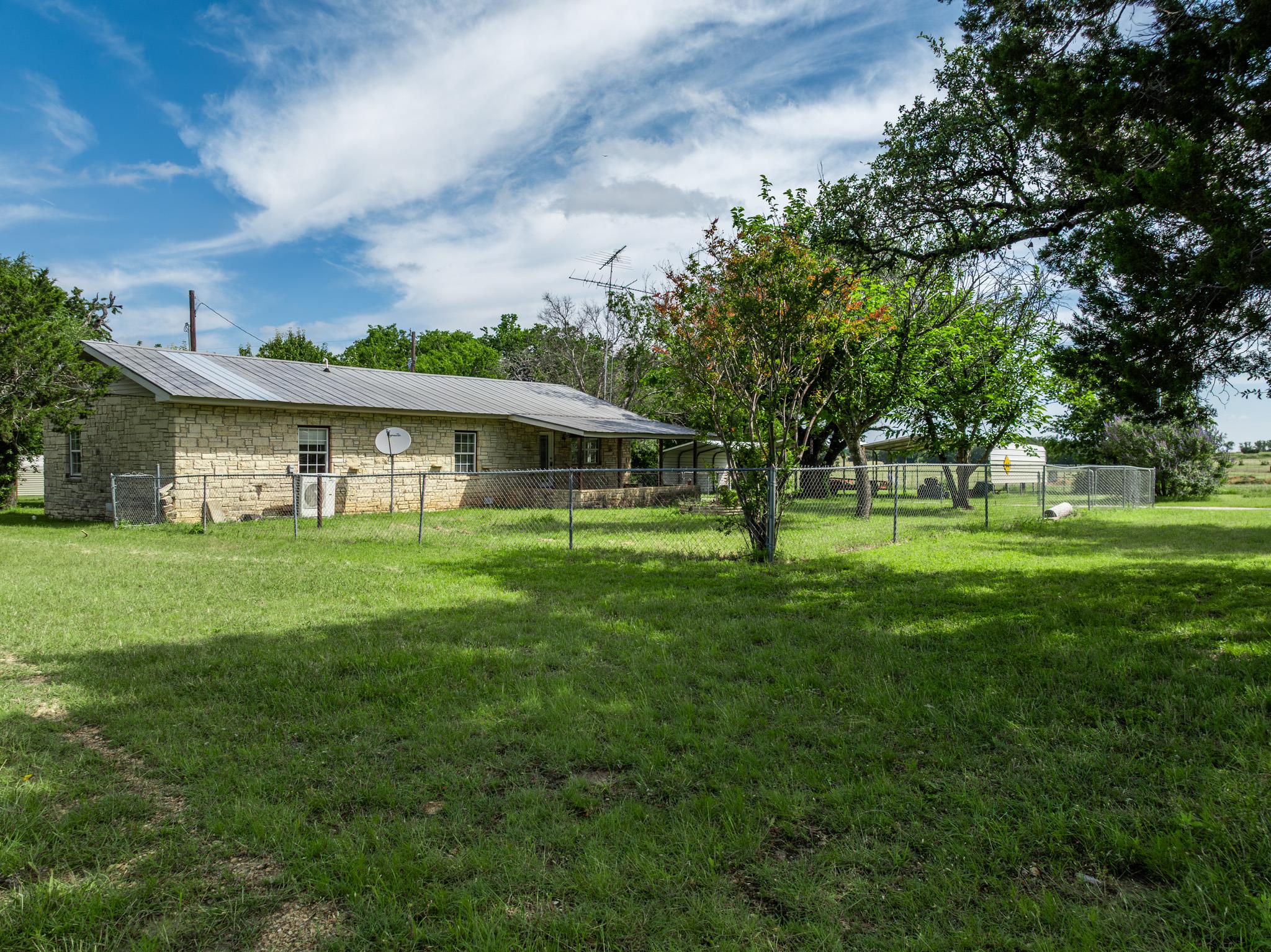 199 Apache Springs Rd Property Photo 28