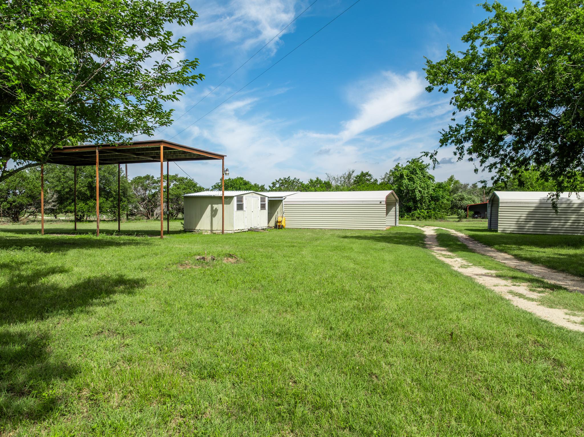 199 Apache Springs Rd Property Photo 30