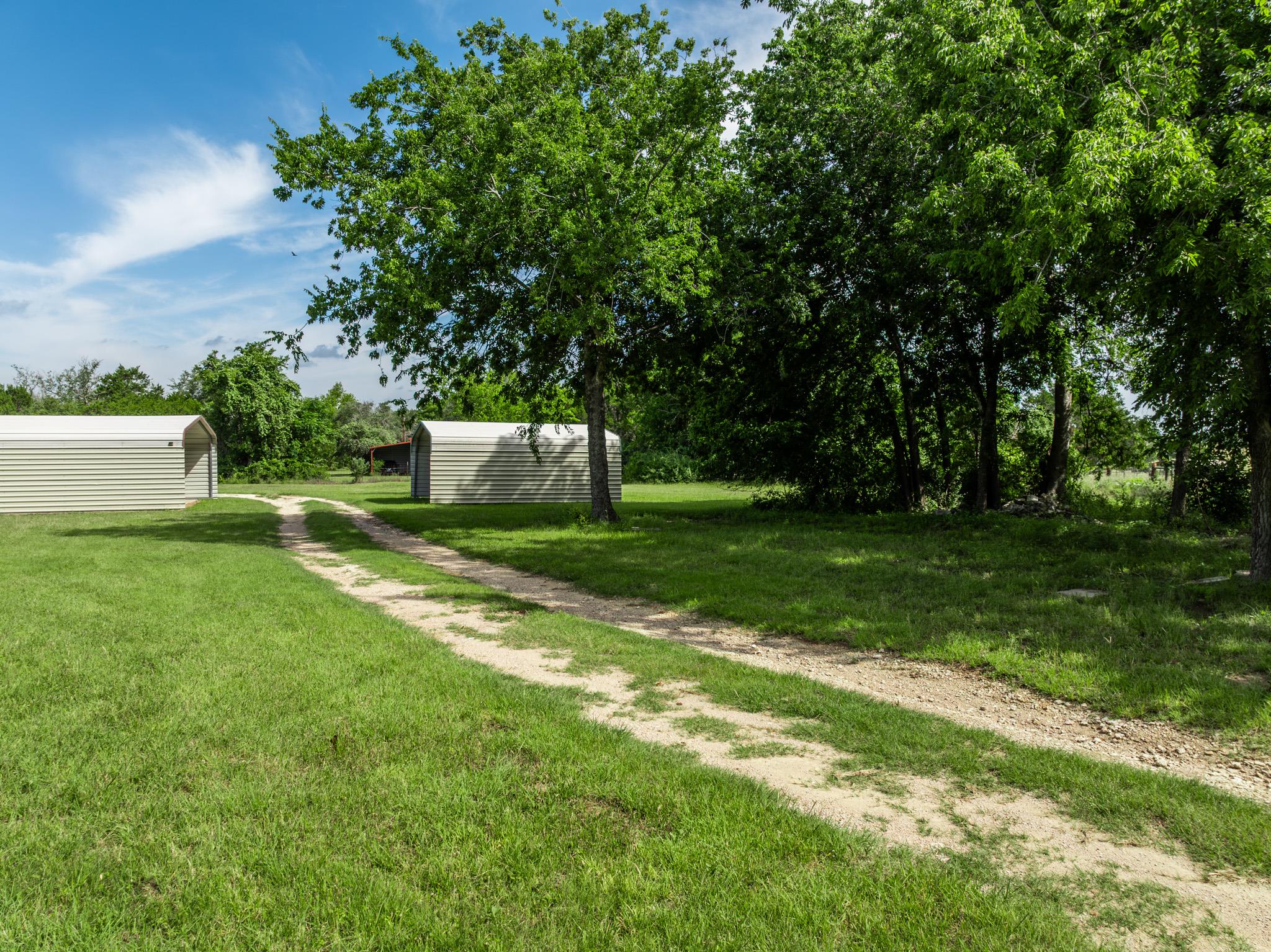 199 Apache Springs Rd Property Photo 31