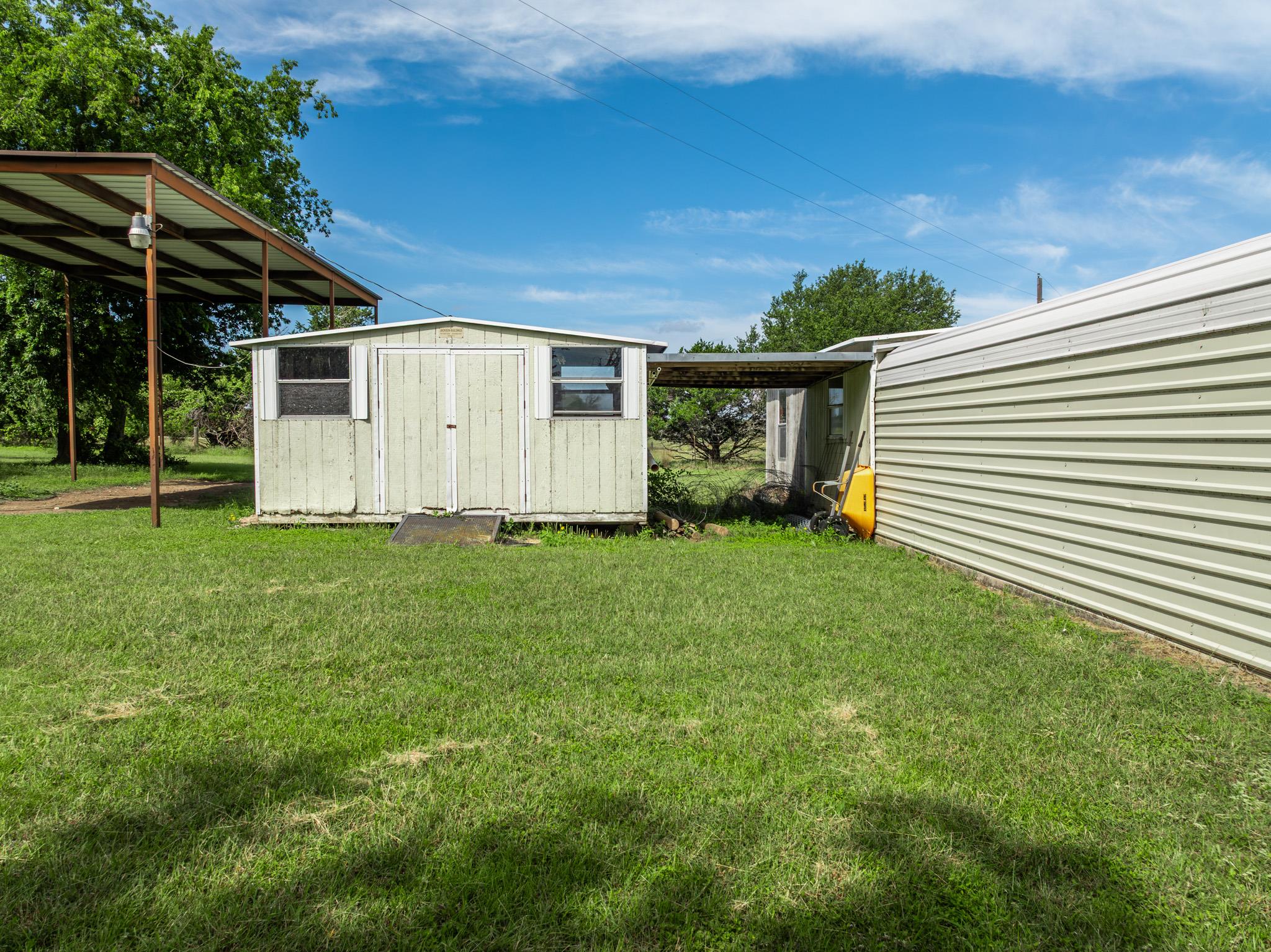 199 Apache Springs Rd Property Photo 34