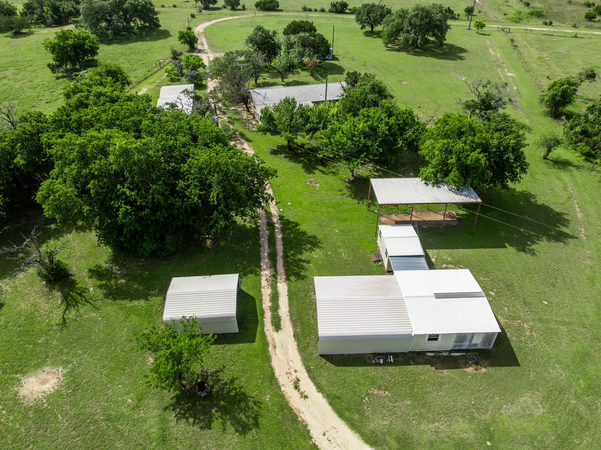 199 Apache Springs Rd Property Photo 38