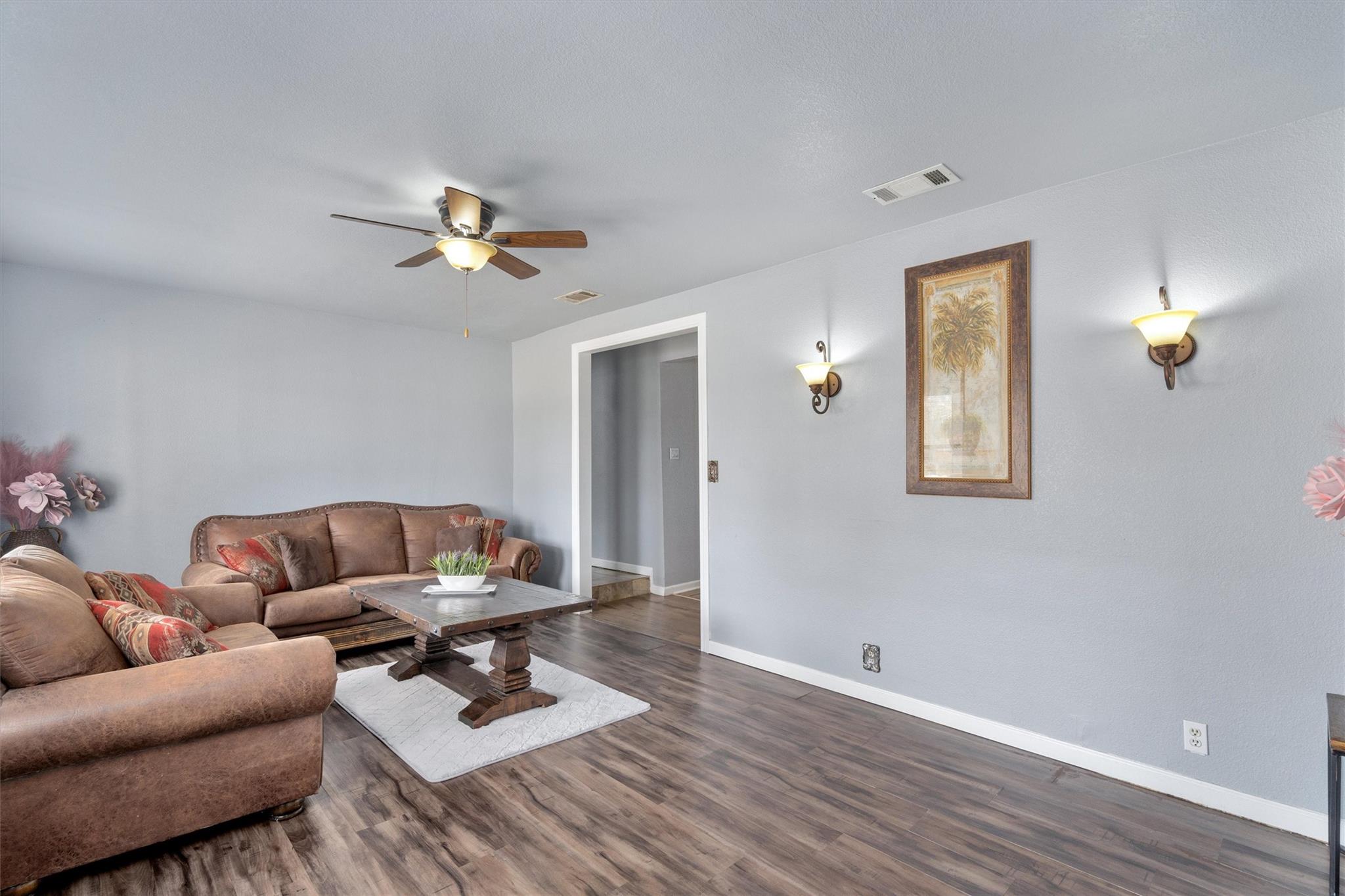 2203 Windy Hill Rd Property Photo 9