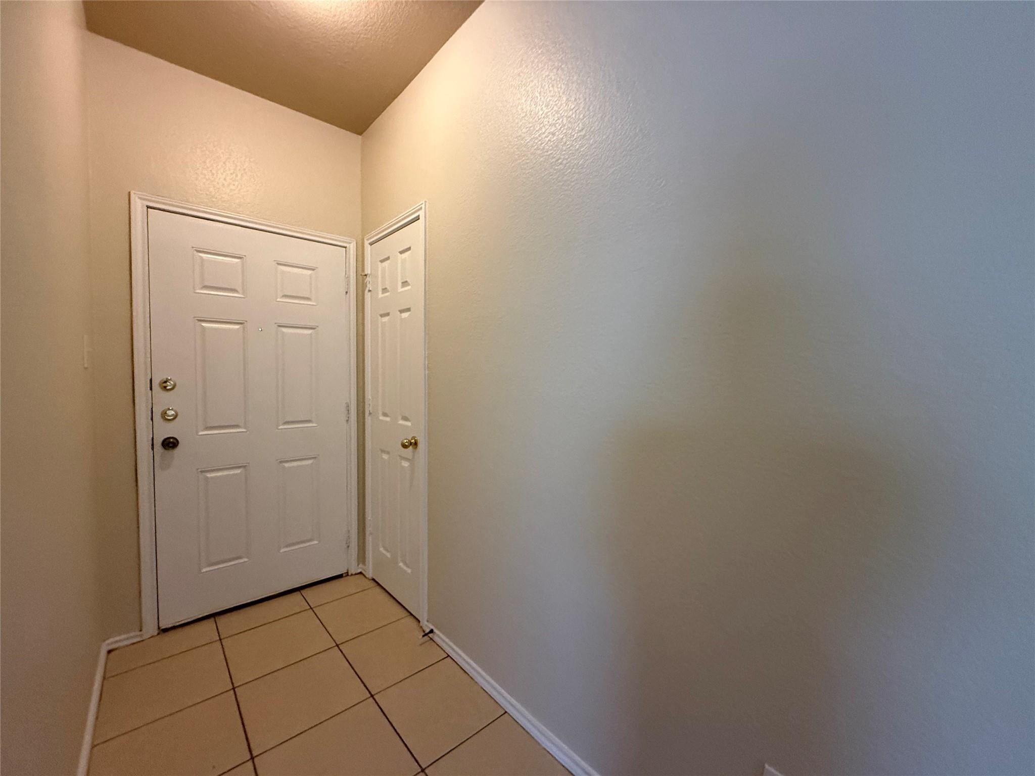 228 Altamont St Property Photo 2