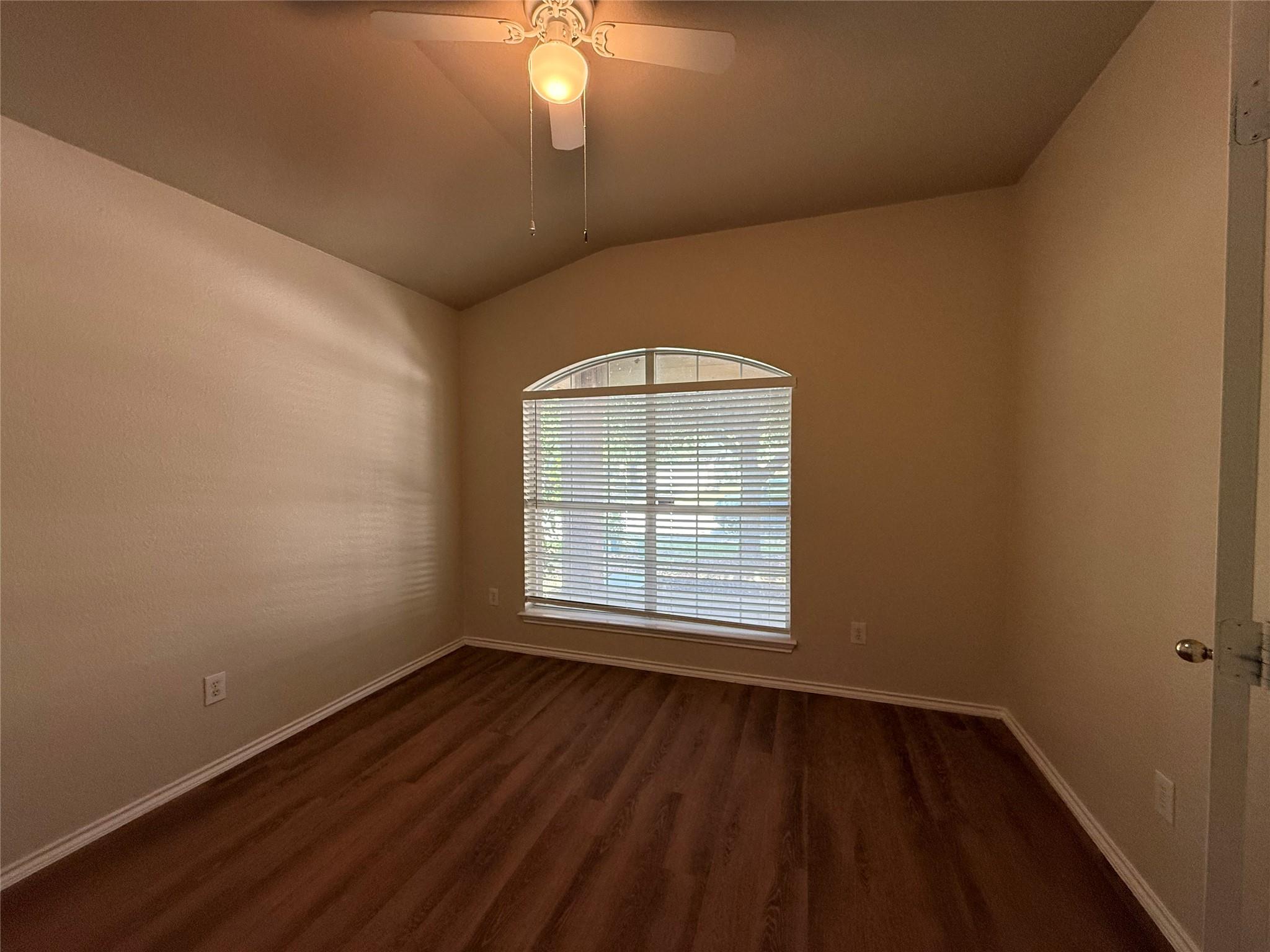 228 Altamont St Property Photo 3