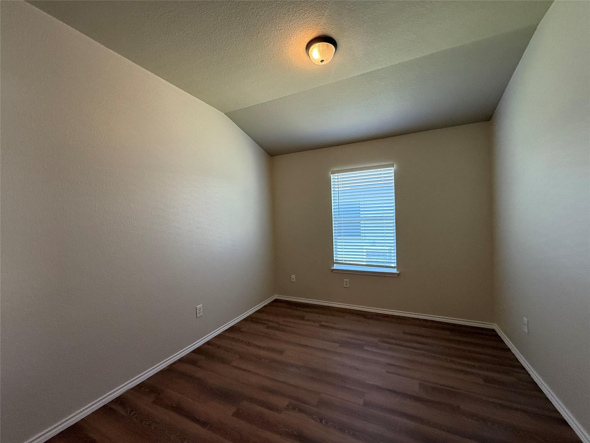 228 Altamont St Property Photo 4