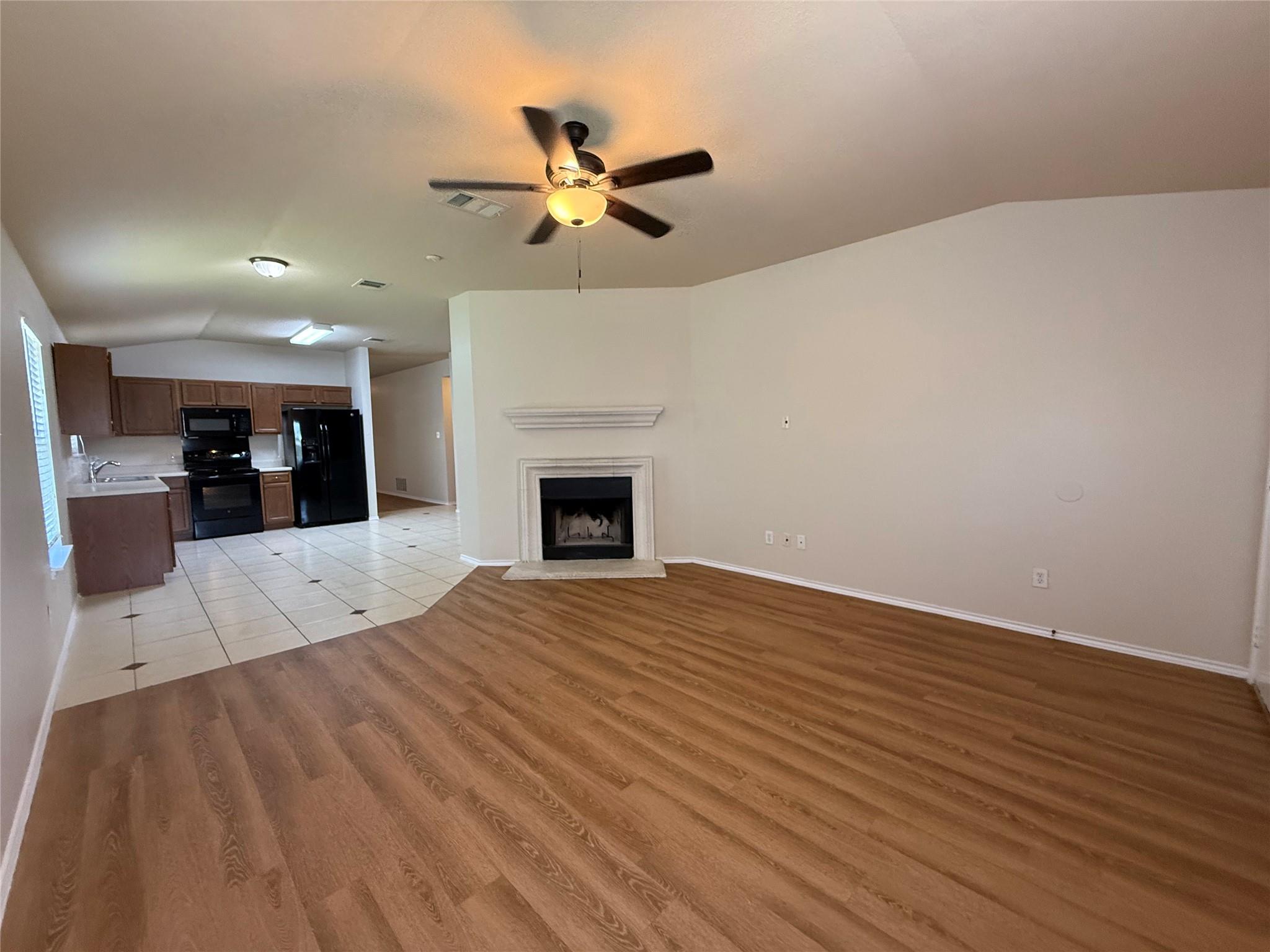 228 Altamont St Property Photo 5