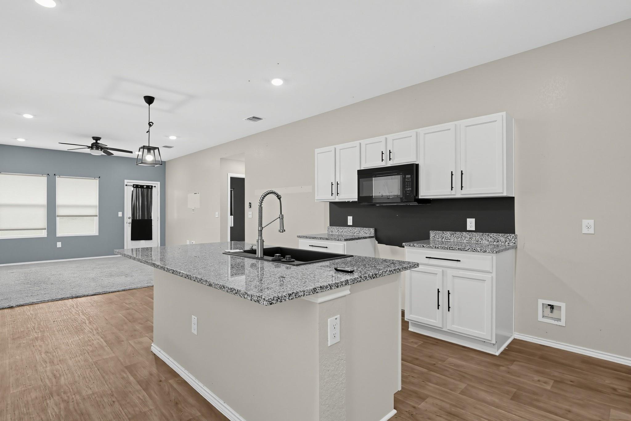 11810 Pyrite Rd Property Photo 2