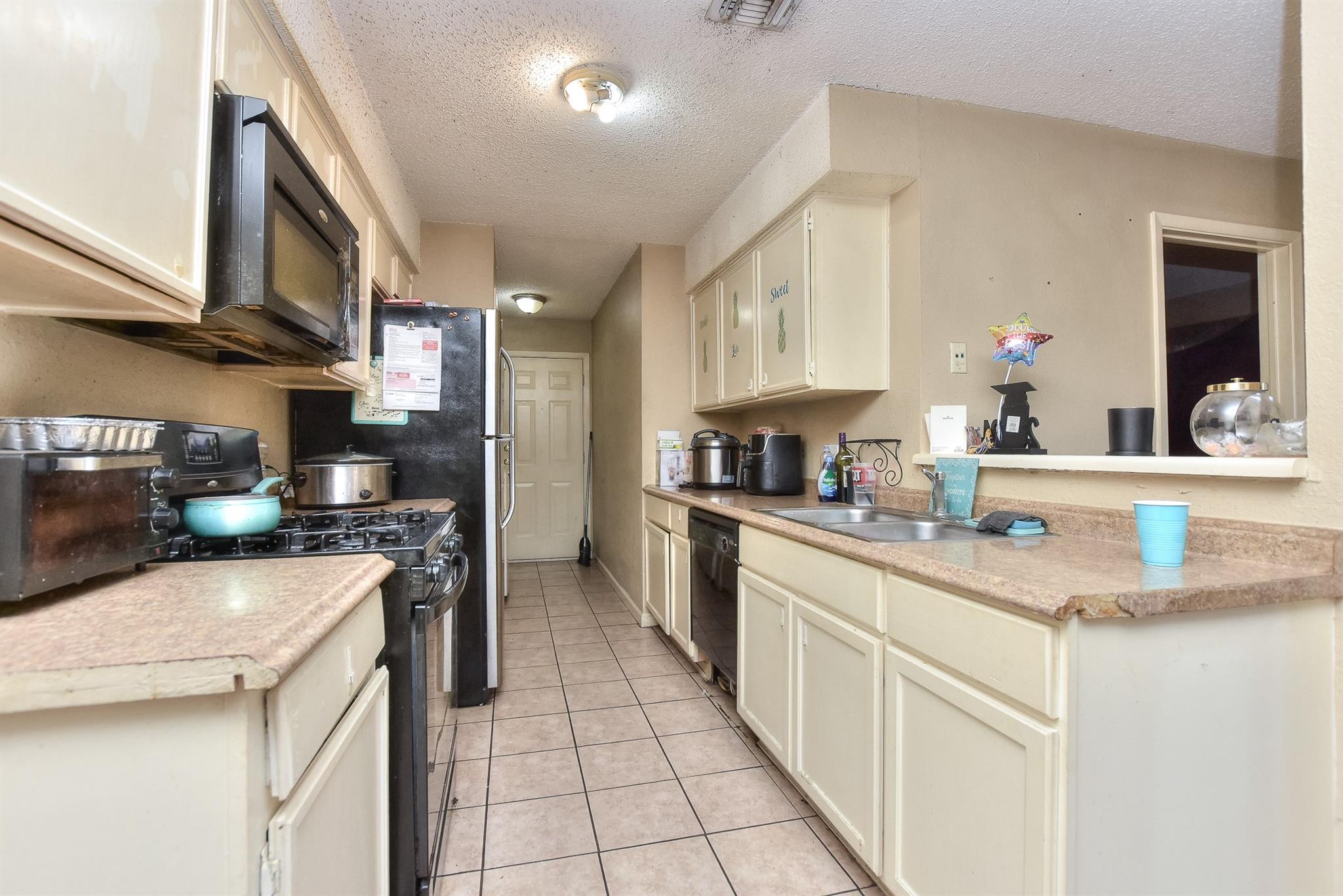 16134 Fitchburg Cir Property Photo 10