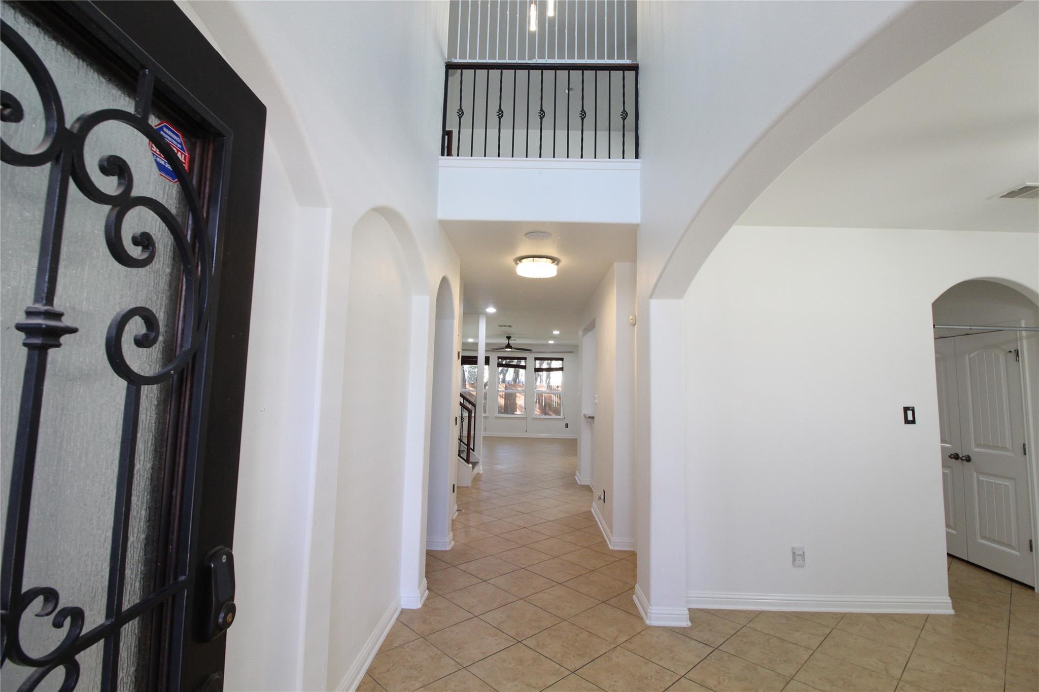 606 Spanish Mustang Dr Property Photo 2