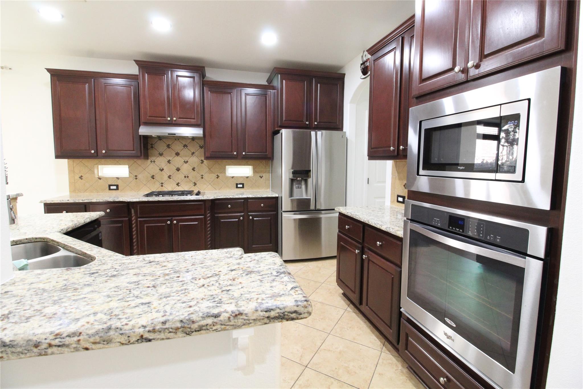 606 Spanish Mustang Dr Property Photo 4