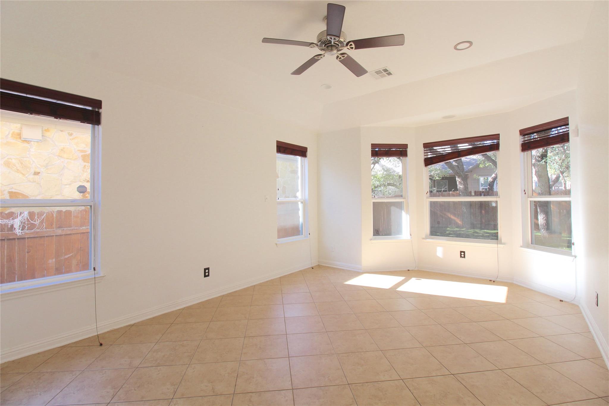 606 Spanish Mustang Dr Property Photo 13