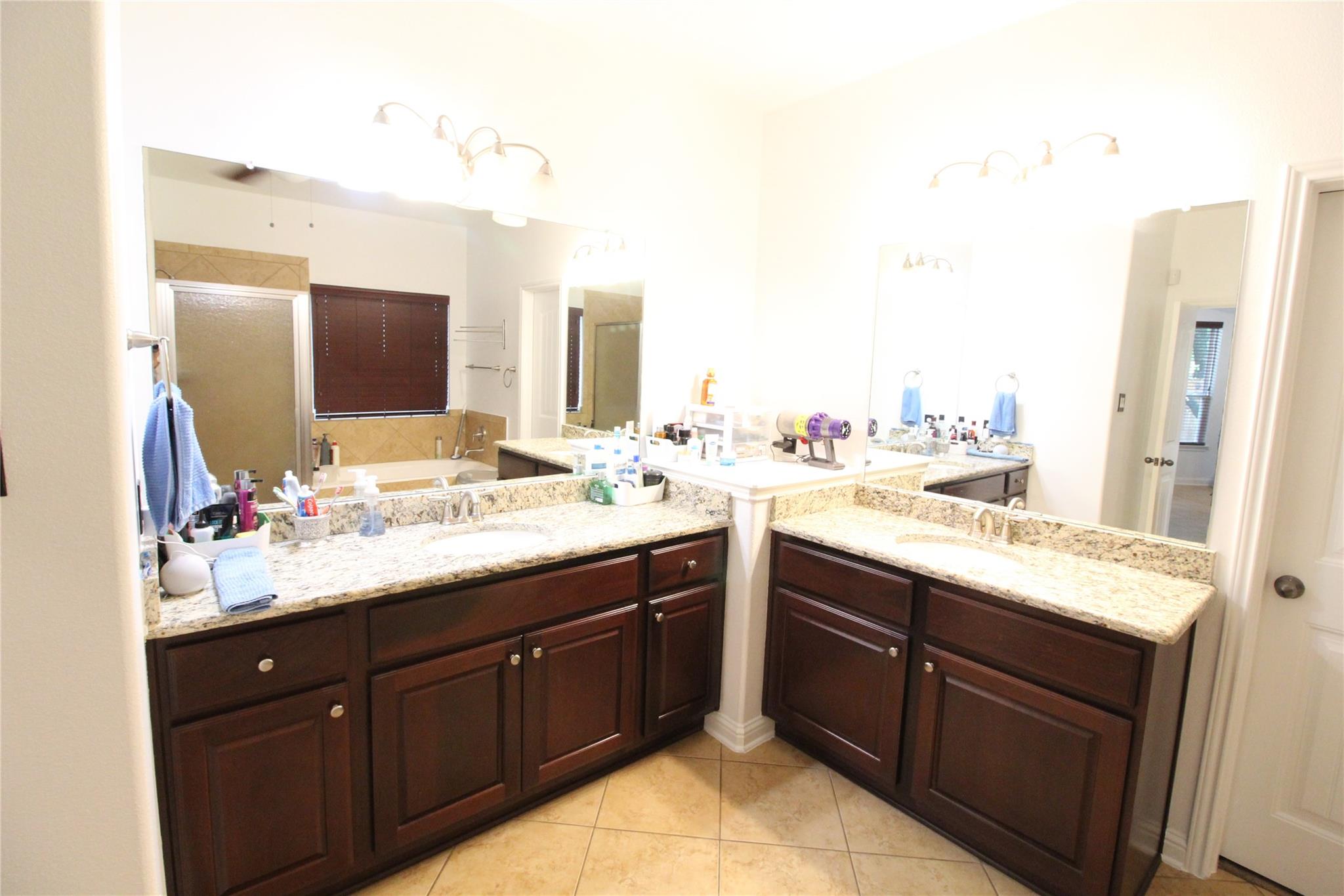 606 Spanish Mustang Dr Property Photo 14
