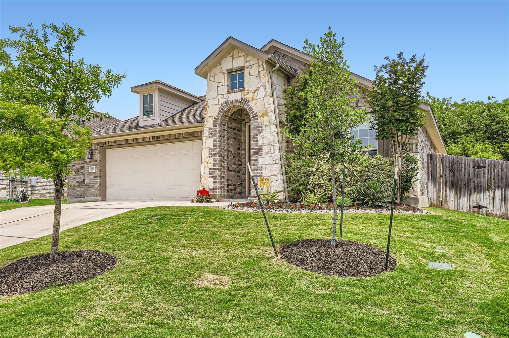 552 Windom Way Property Photo