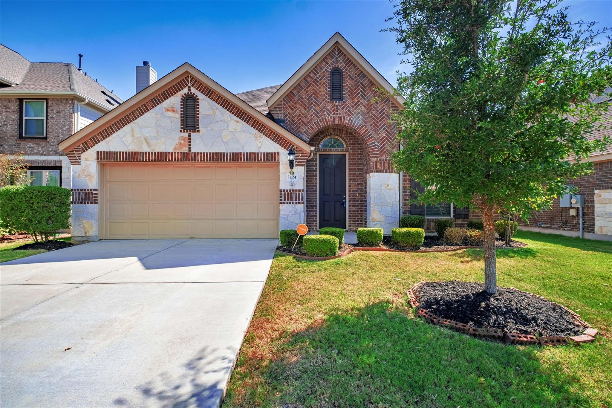 21024 Abigail Way Property Photo