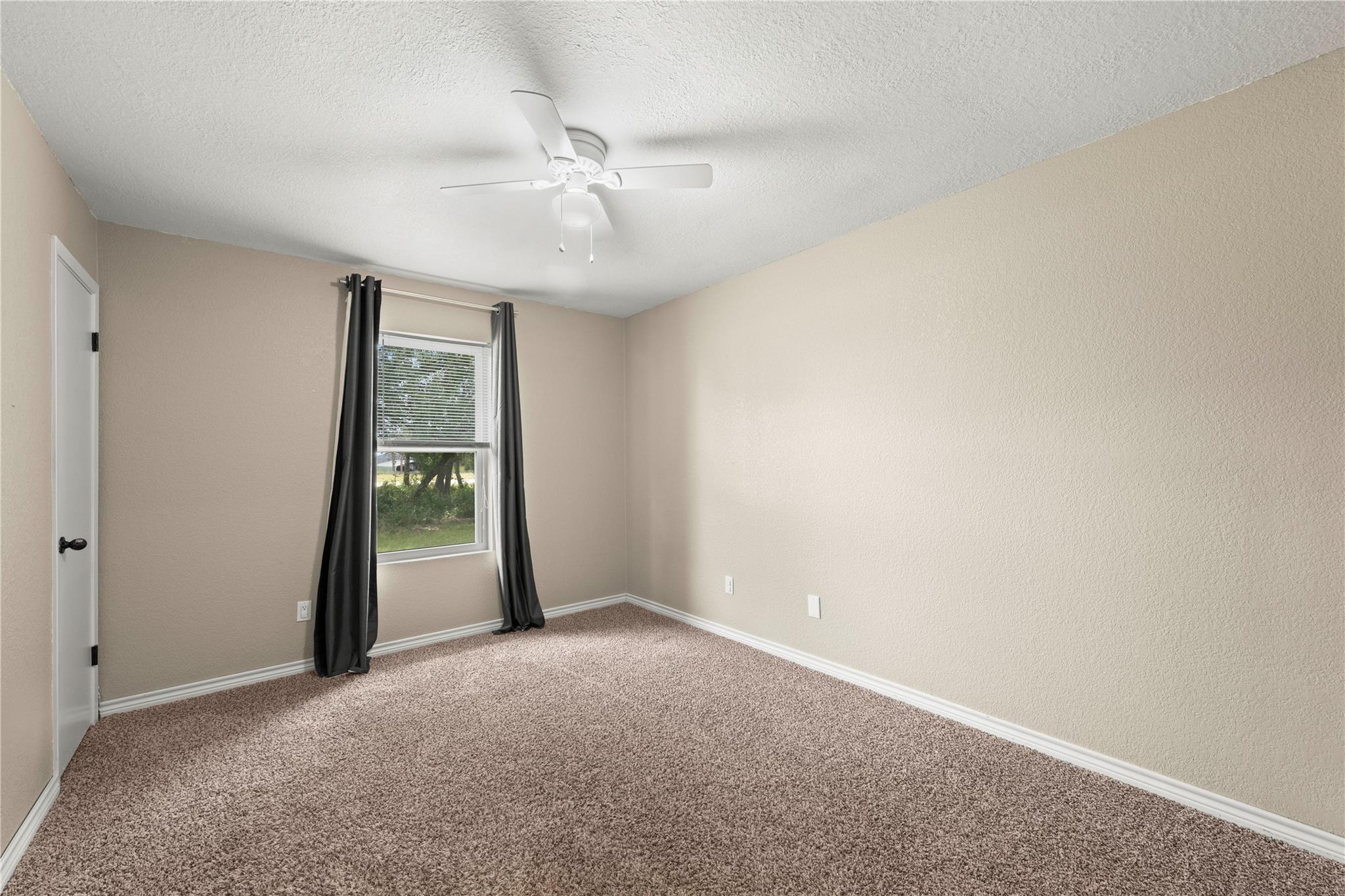 8827 E Highway 190 None E Property Photo 16