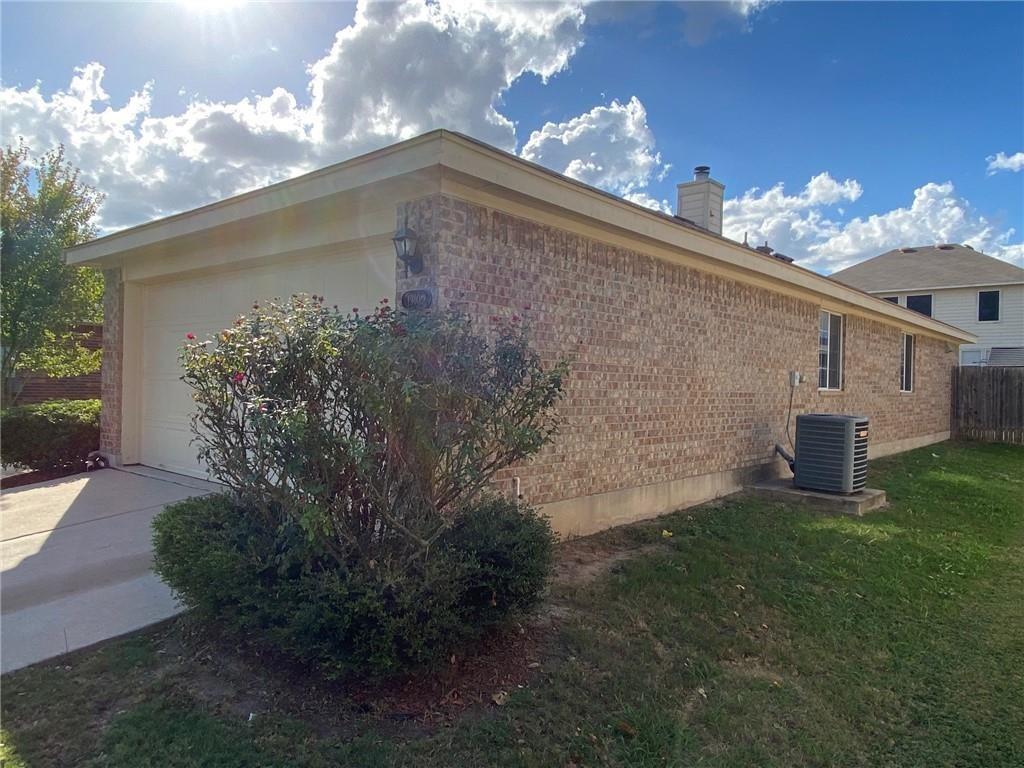 19100 Keeli Ln Property Photo 3