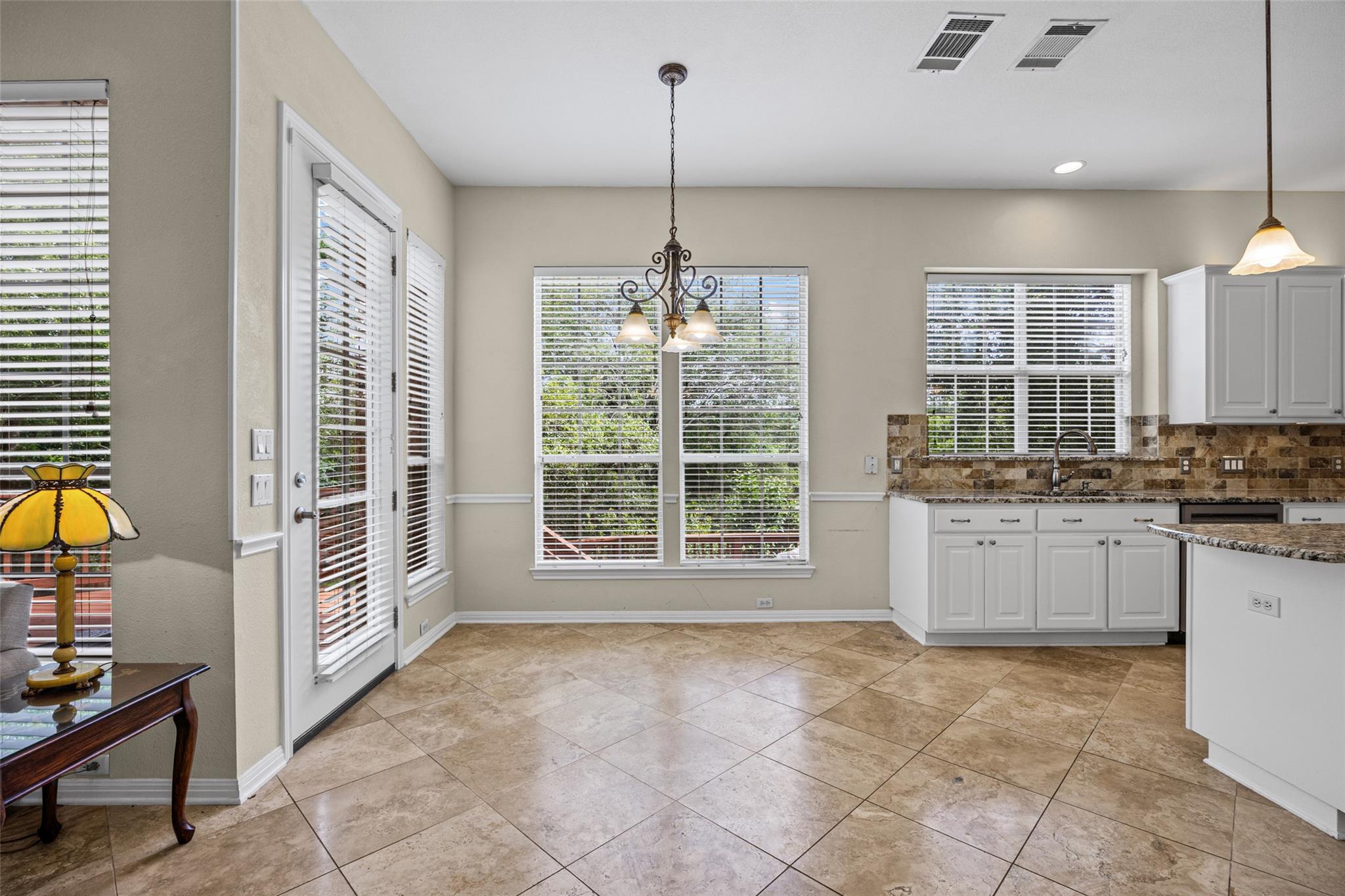 10648 Bramblecrest Dr Property Photo 11