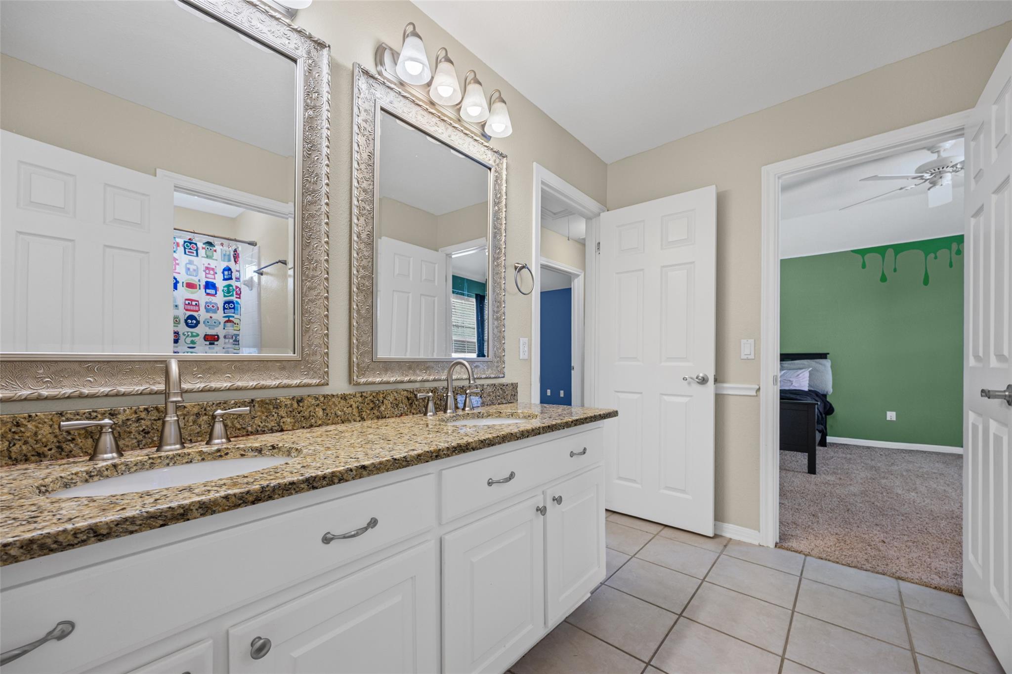 10648 Bramblecrest Dr Property Photo 24