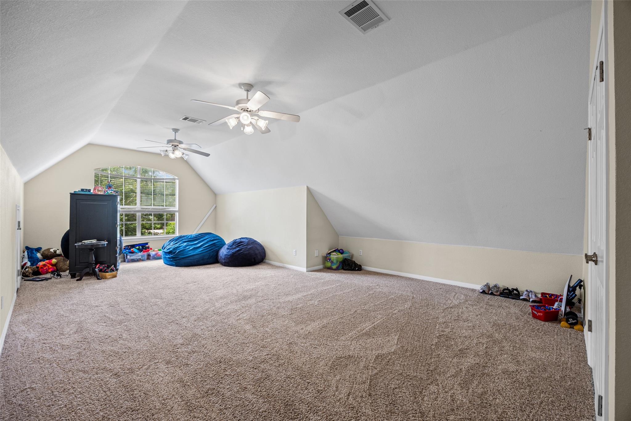 10648 Bramblecrest Dr Property Photo 27