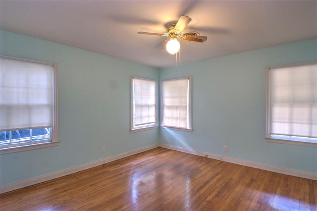 1004 E 38 1/2 St Property Photo 6