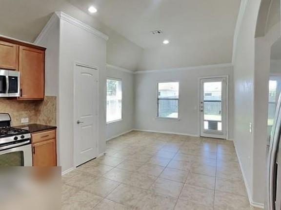 5833 Zachary Scott St Property Photo 7