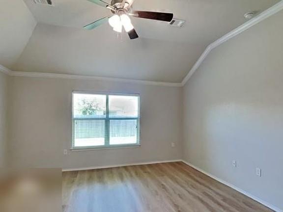 5833 Zachary Scott St Property Photo 9