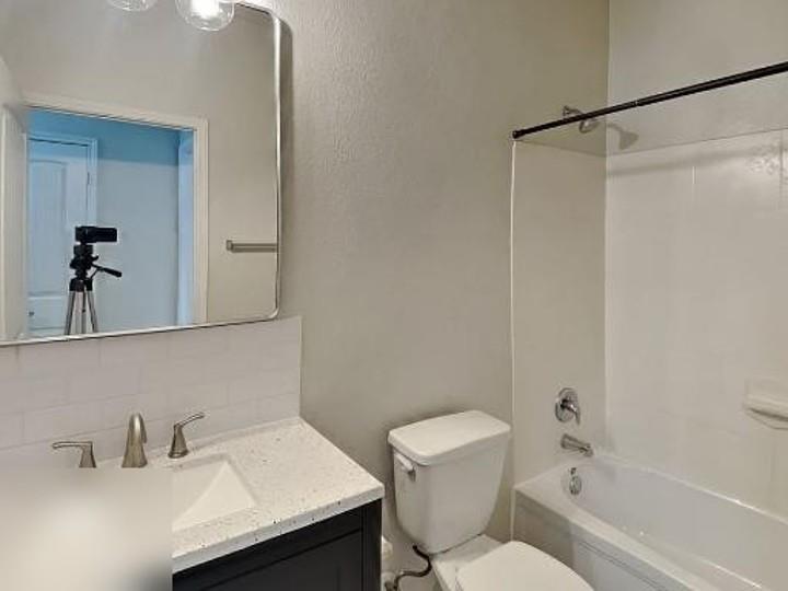 5833 Zachary Scott St Property Photo 16