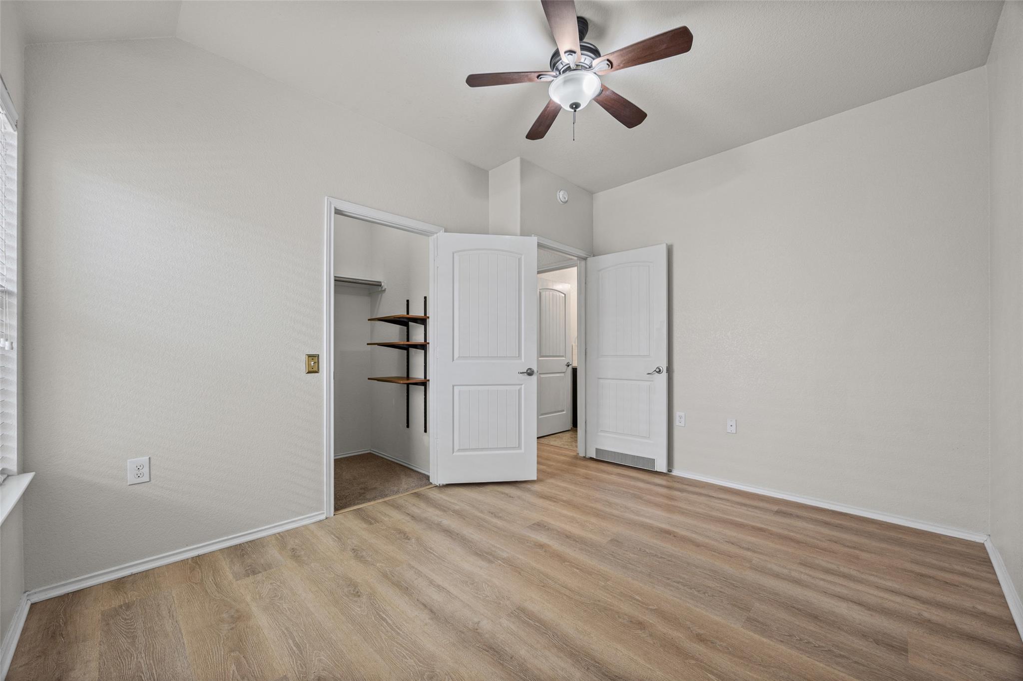 5833 Zachary Scott St Property Photo 16