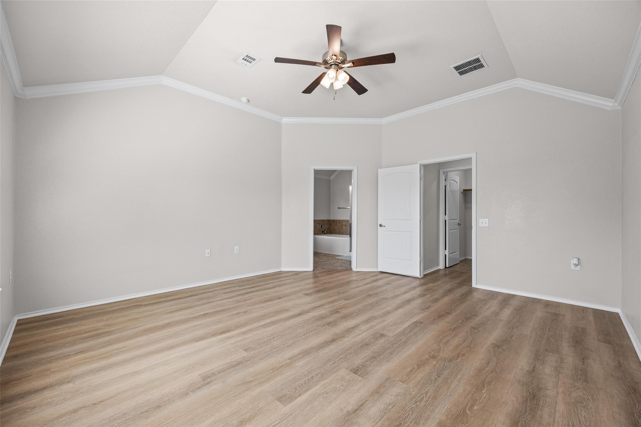 5833 Zachary Scott St Property Photo 18