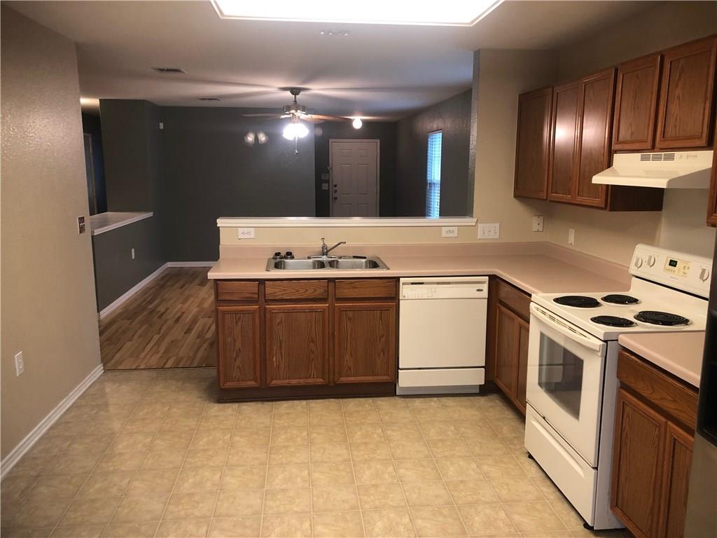2105 Tranquilo Trl Property Photo 9
