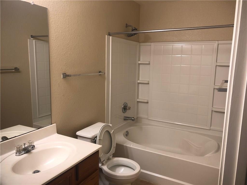 2105 Tranquilo Trl Property Photo 29