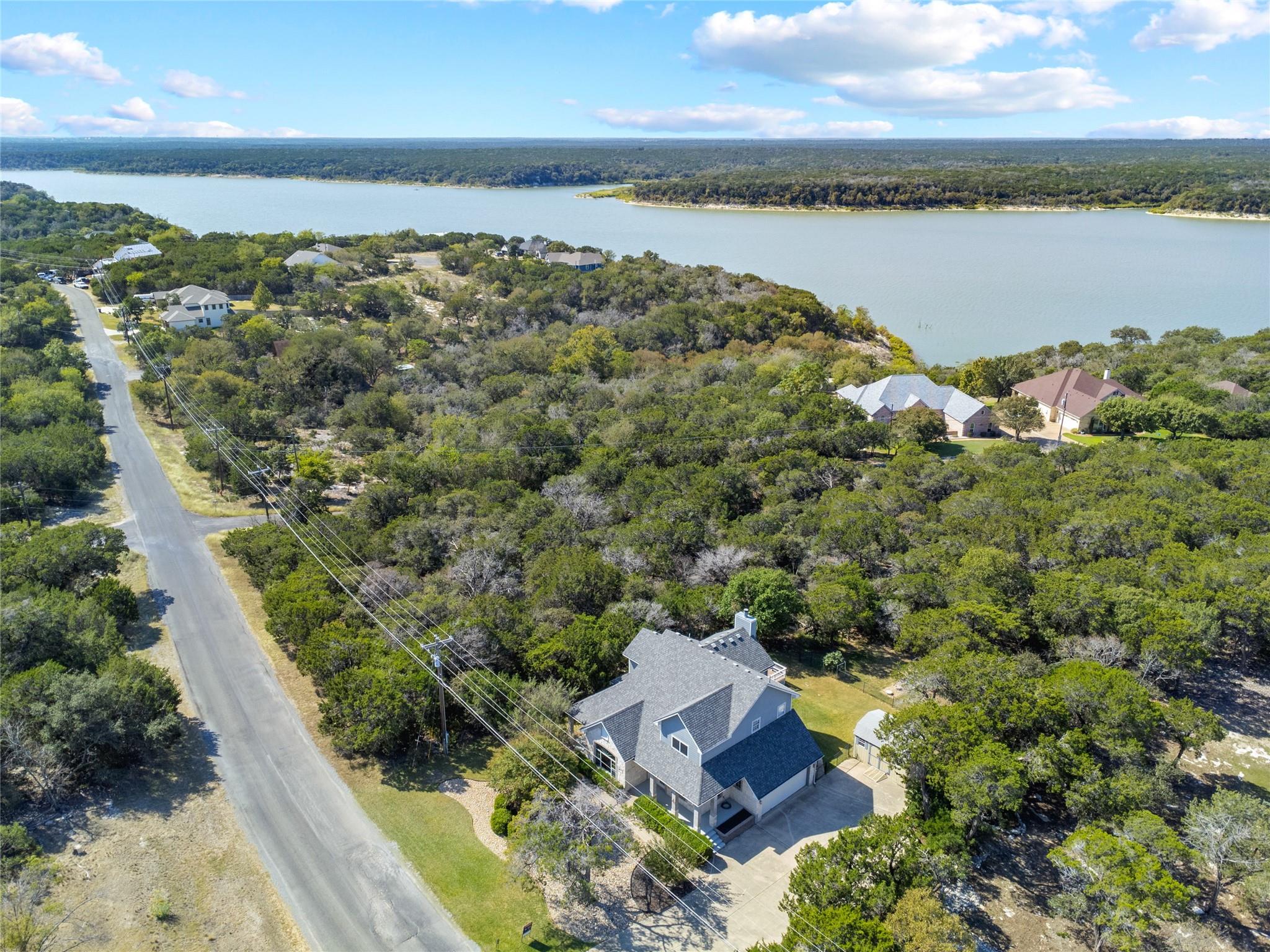 16047 Charlya Dr Property Photo 3