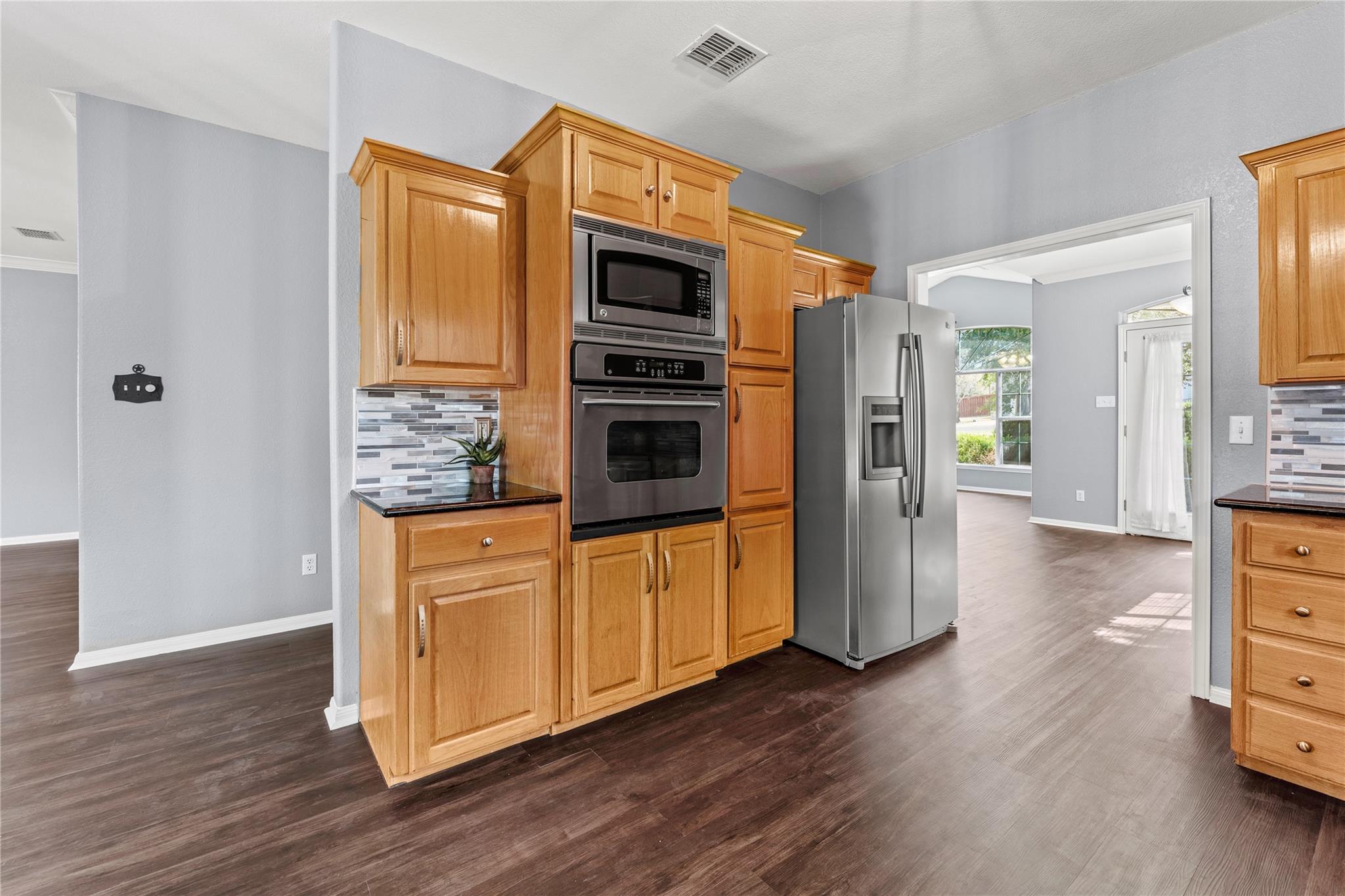16047 Charlya Dr Property Photo 20
