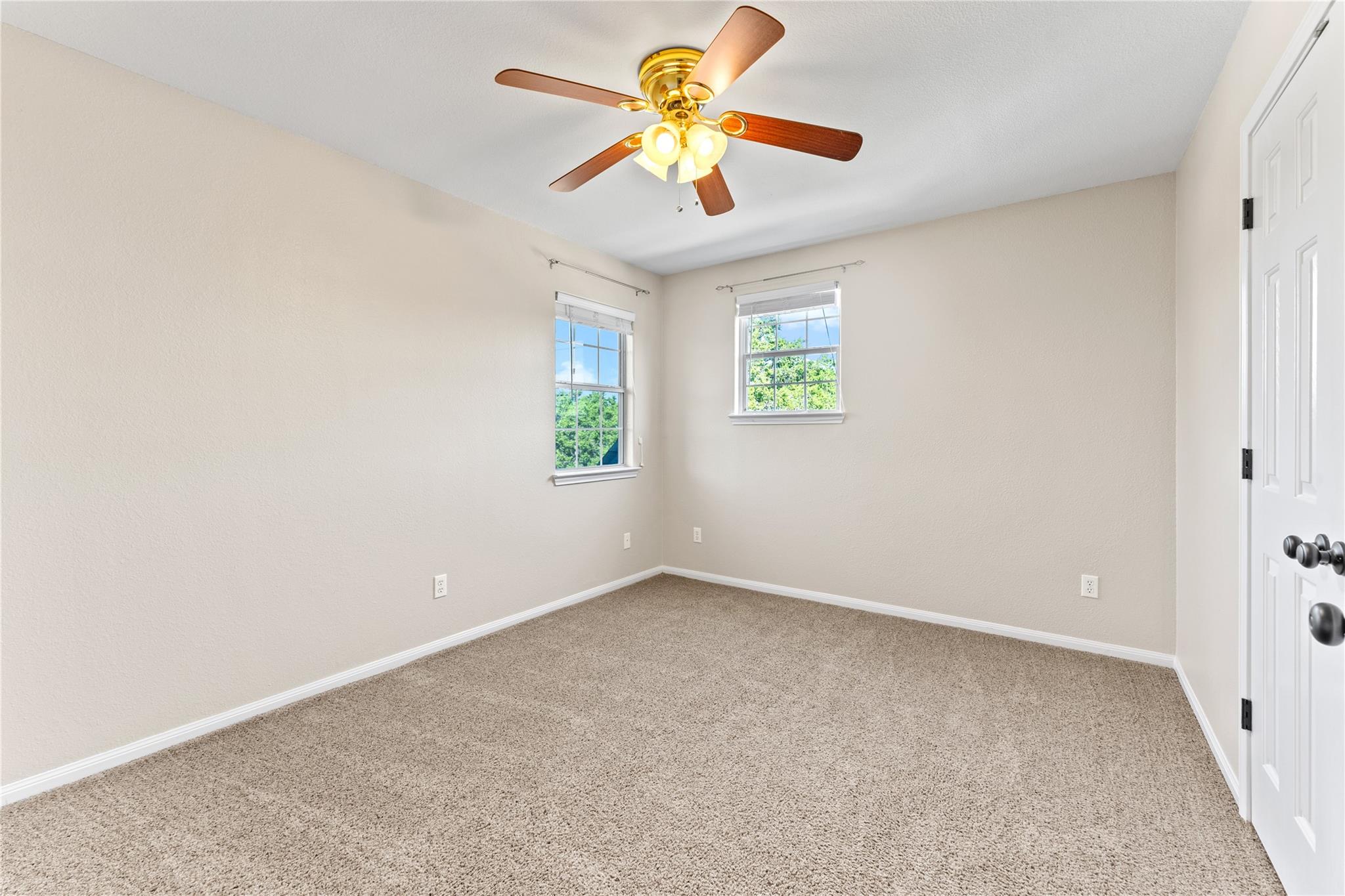 16047 Charlya Dr Property Photo 32